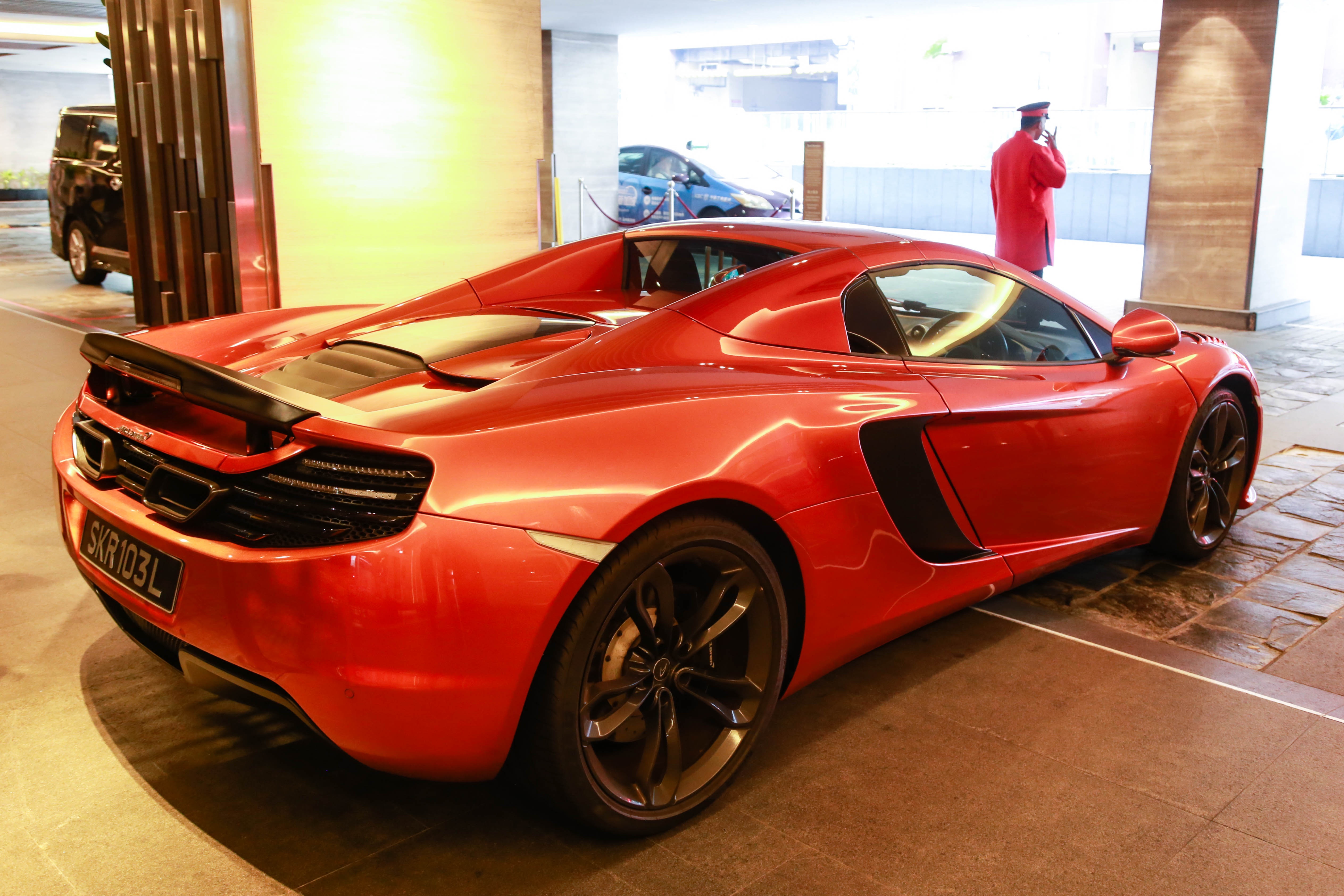 'Ra ngõ gặp siêu xe' ở Singapore ảnh 36 'Ra ngo gap sieu xe' o Singapore anh 36