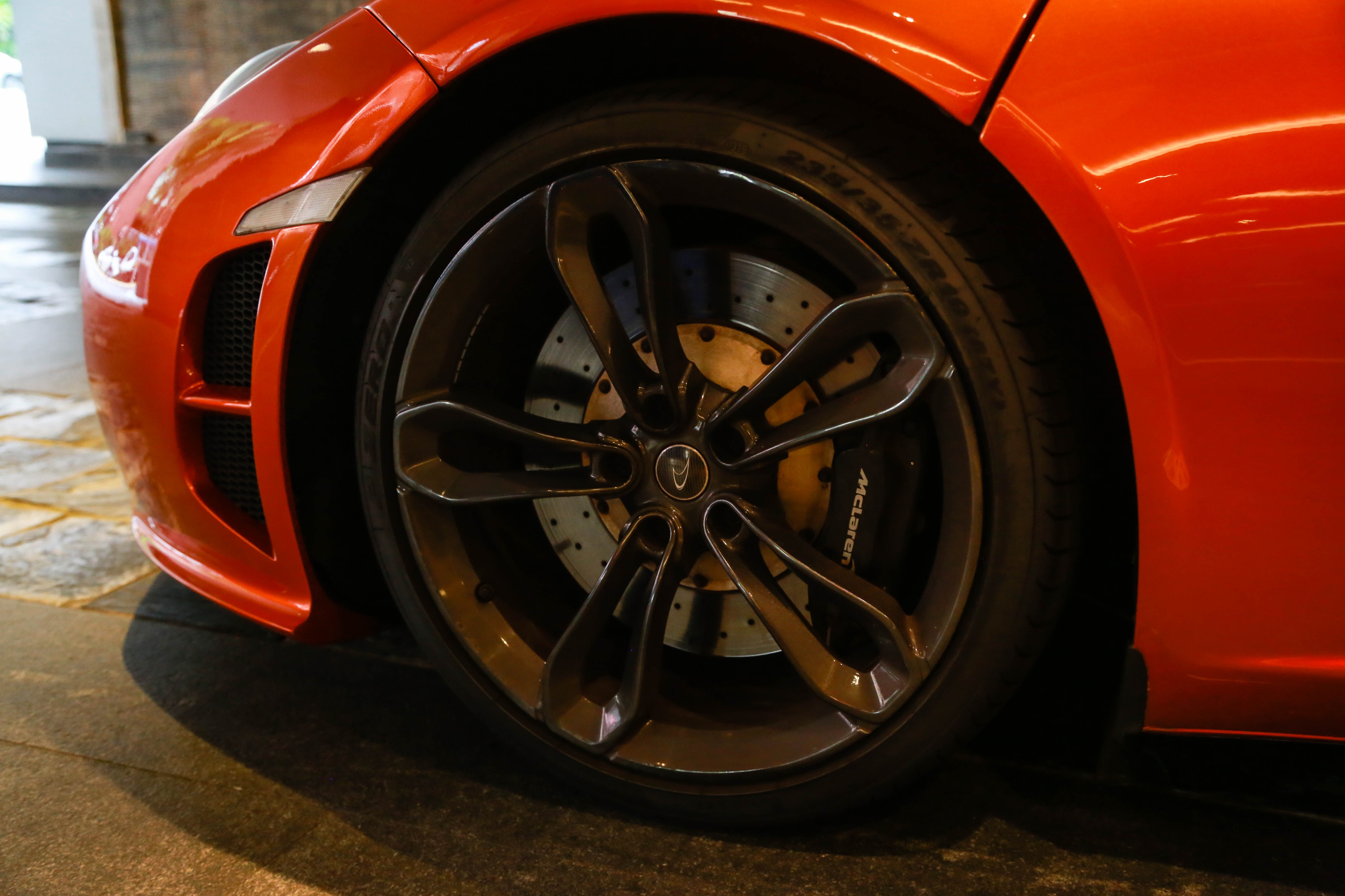 'Ra ngõ gặp siêu xe' ở Singapore ảnh 29 'Ra ngo gap sieu xe' o Singapore anh 29