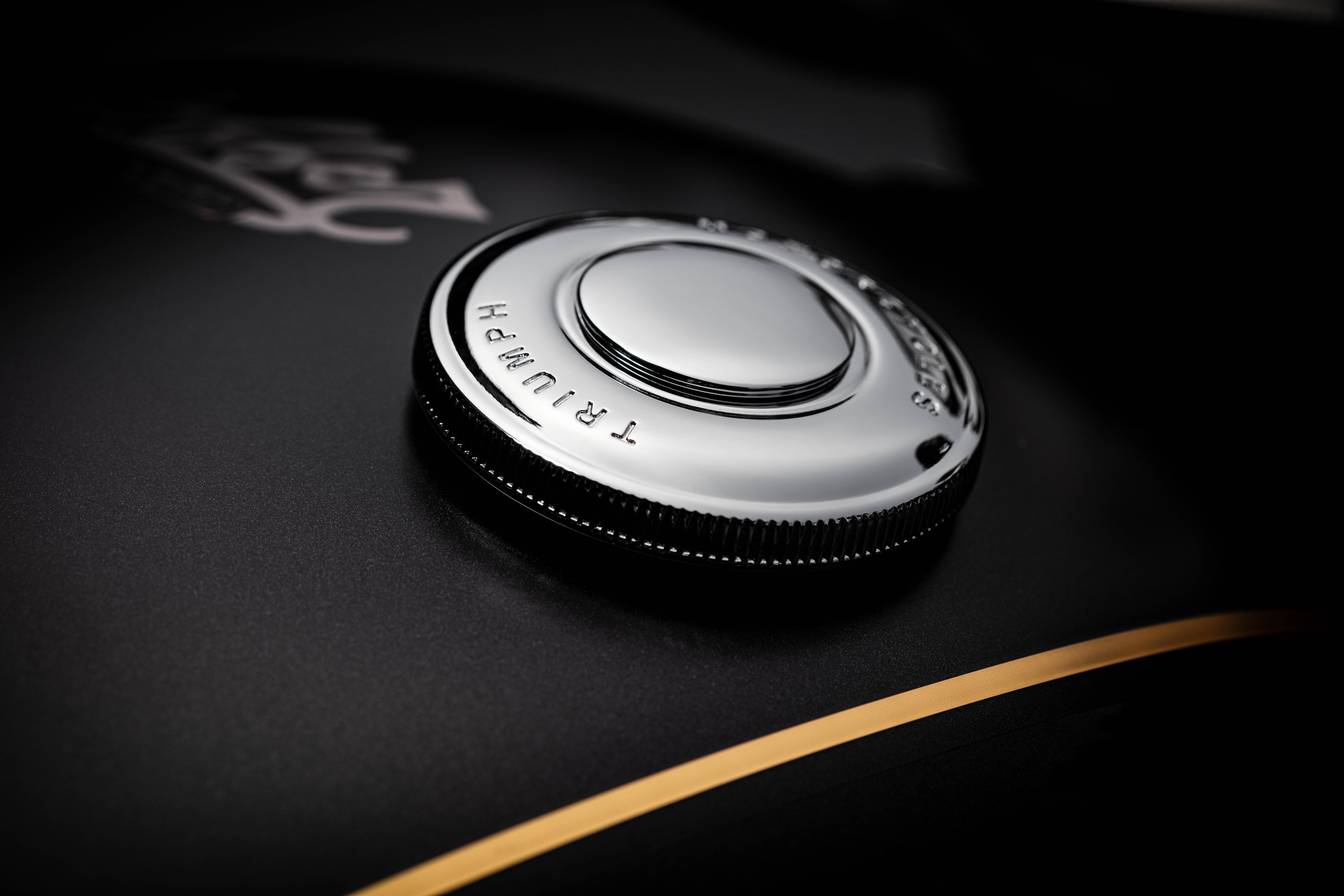 Chi tiet Triumph Bobber TFC 2020 anh 28