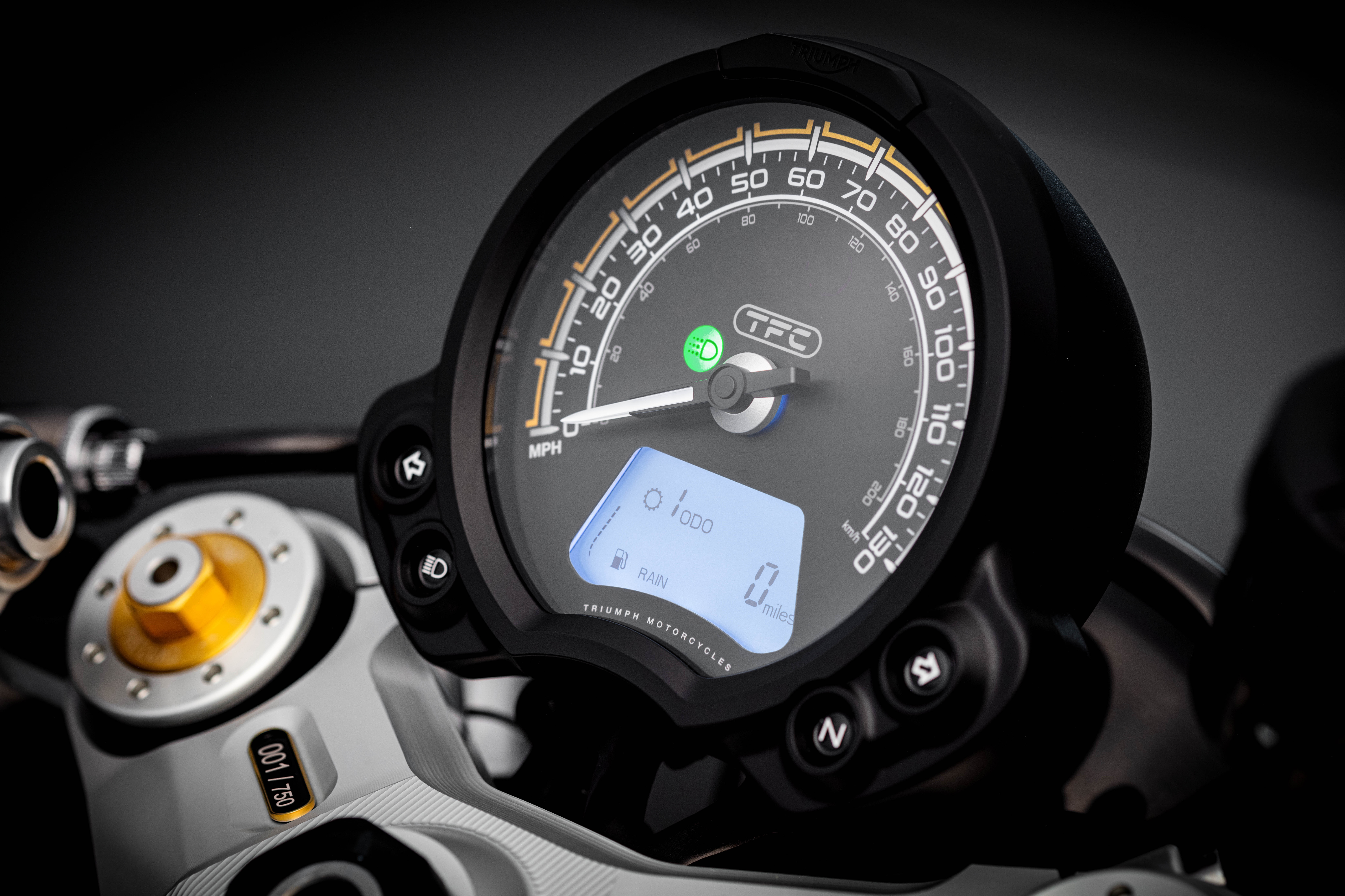 Chi tiet Triumph Bobber TFC 2020 anh 8