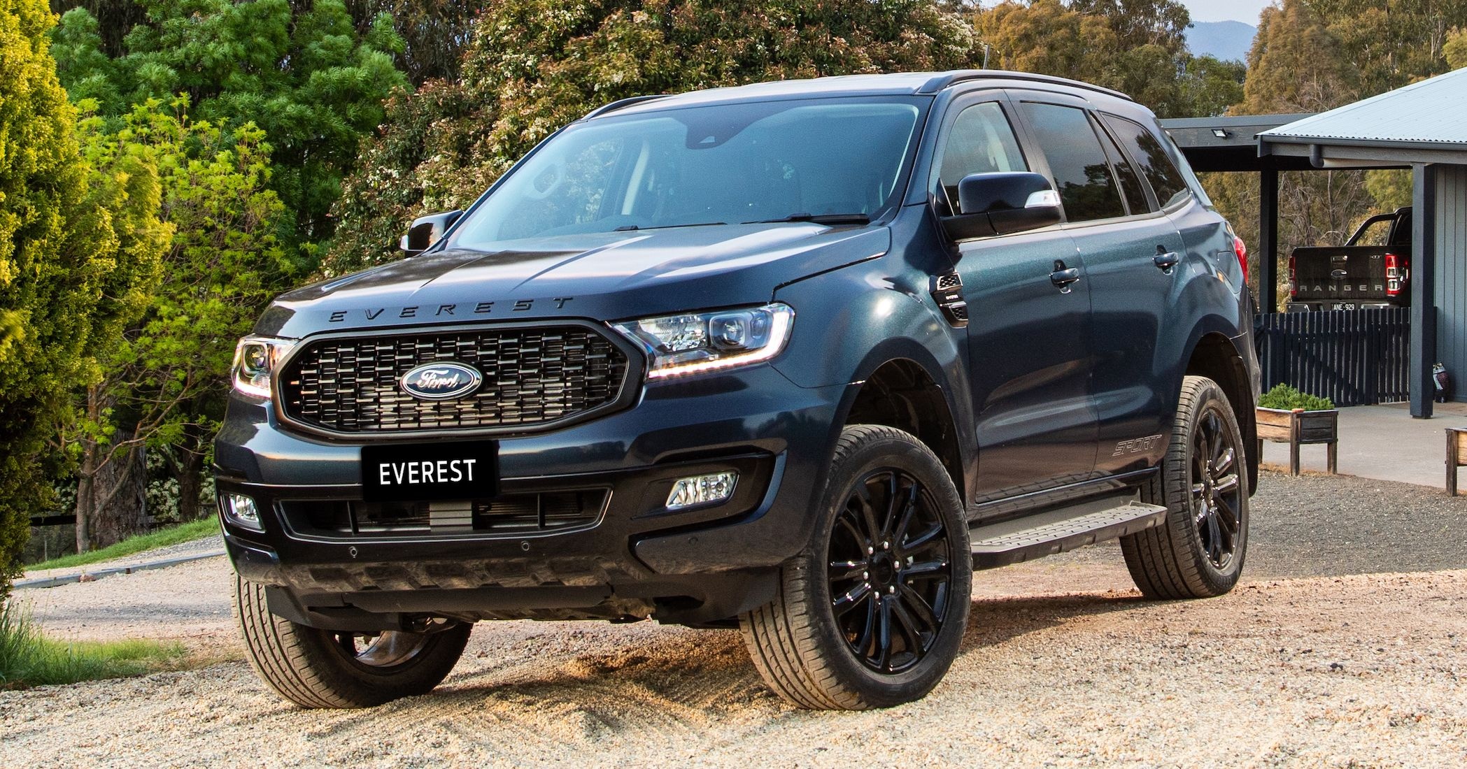 Ford Everest Sport 2020 ra mat tai Thai Lan hinh anh