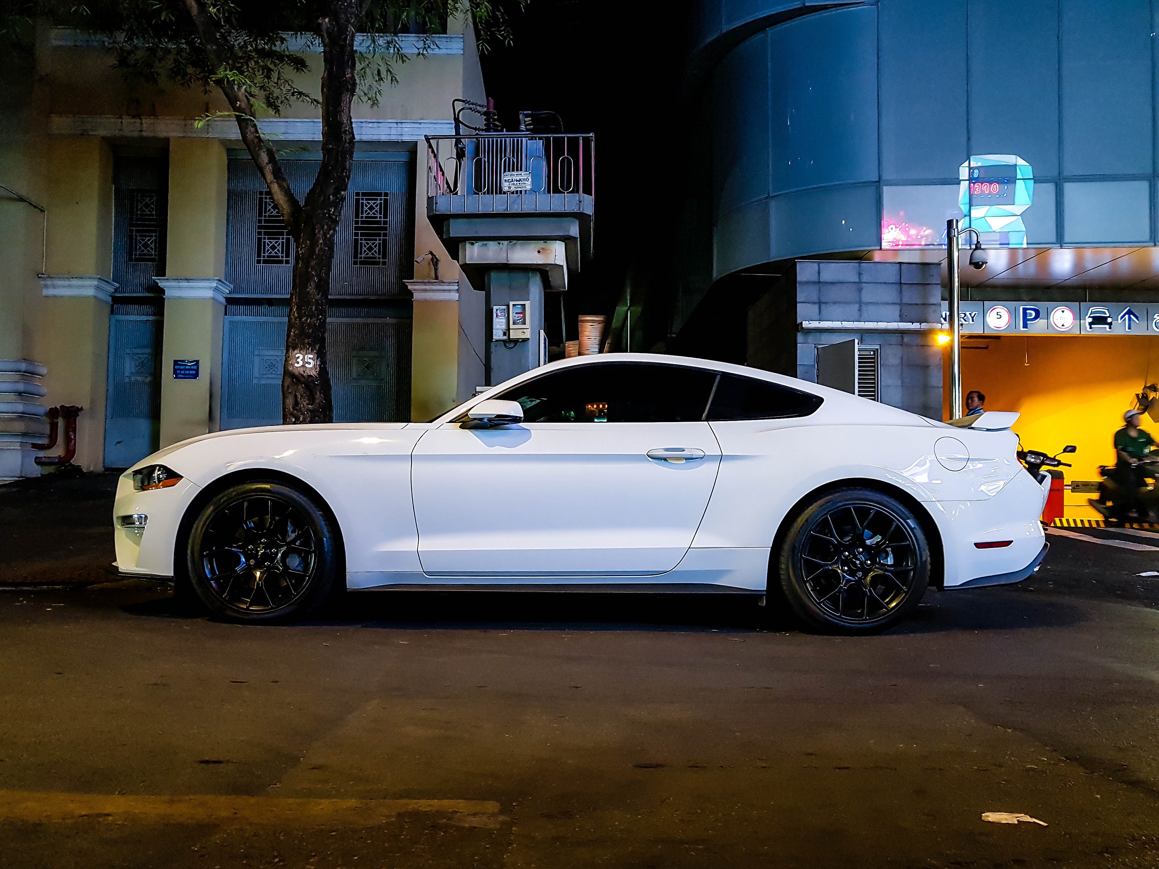 Ford Mustang facelift hang hiem tai TP.HCM anh 7