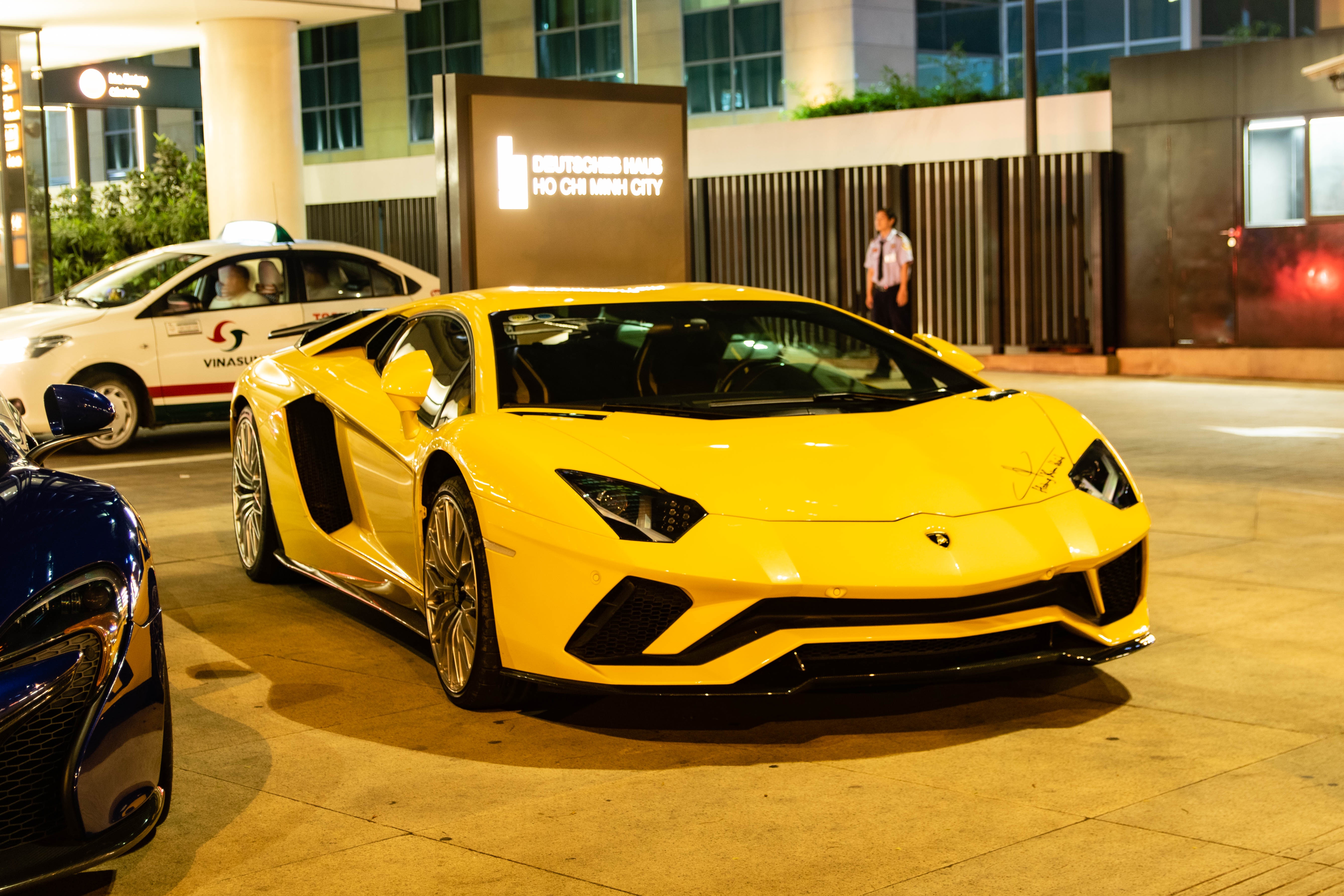 Lamborghini Aventador S duoc nang cap do choi hang hiem o VN hinh anh