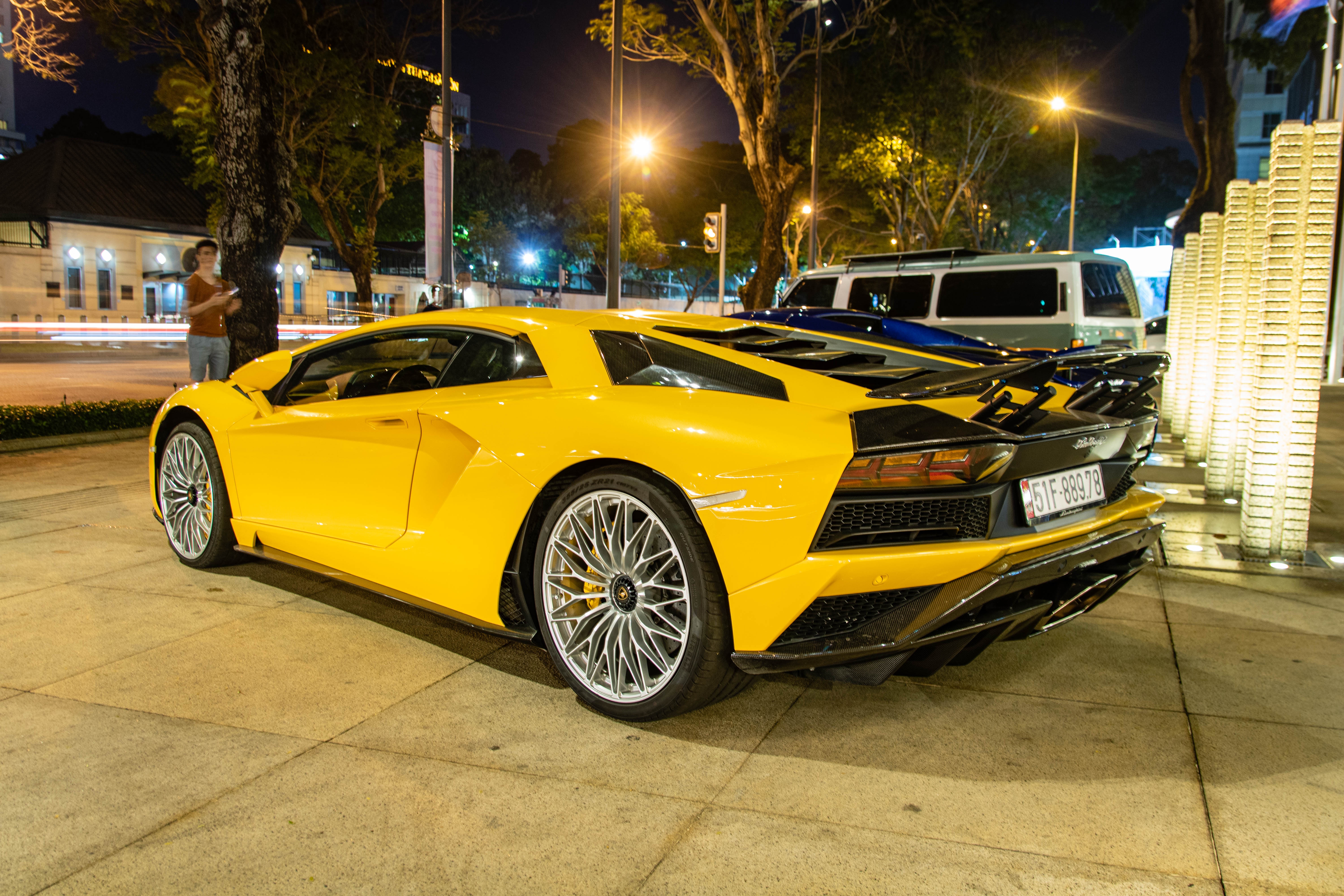 Lamborghini Aventador S duoc do do choi dat tien o TP.HCM anh 6