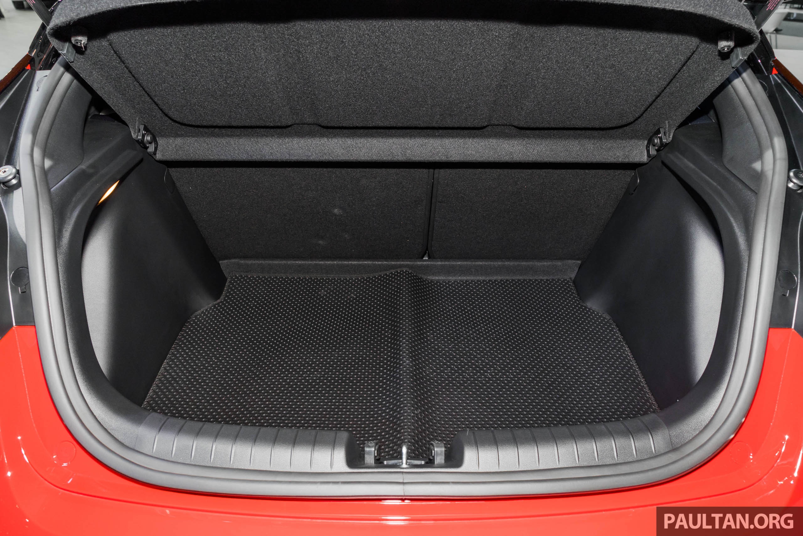 Hyundai Veloster 2020 ra mat tai Thai Lan anh 16