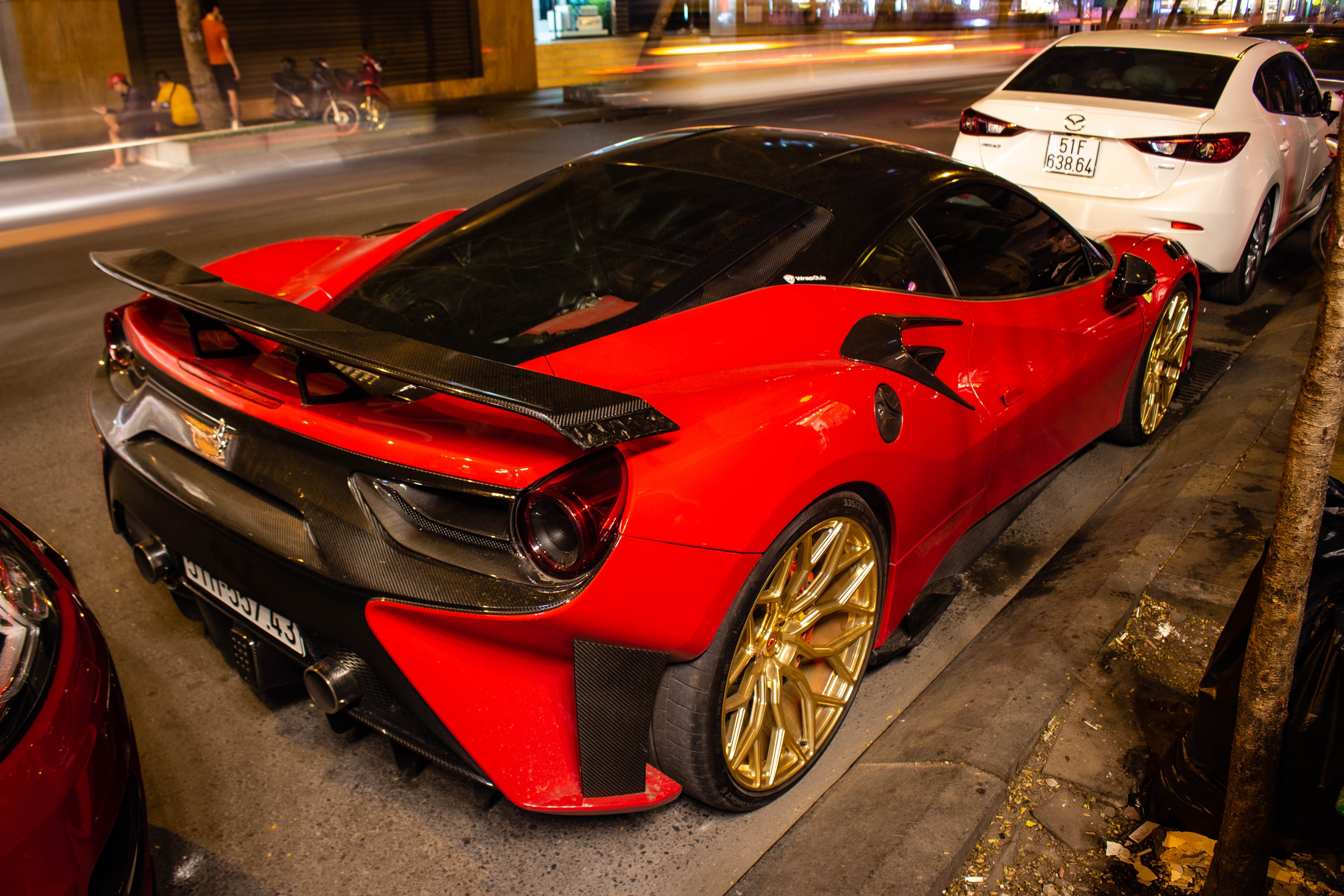 Sieu xe Ferrari 488 GTB do Mansory anh 7