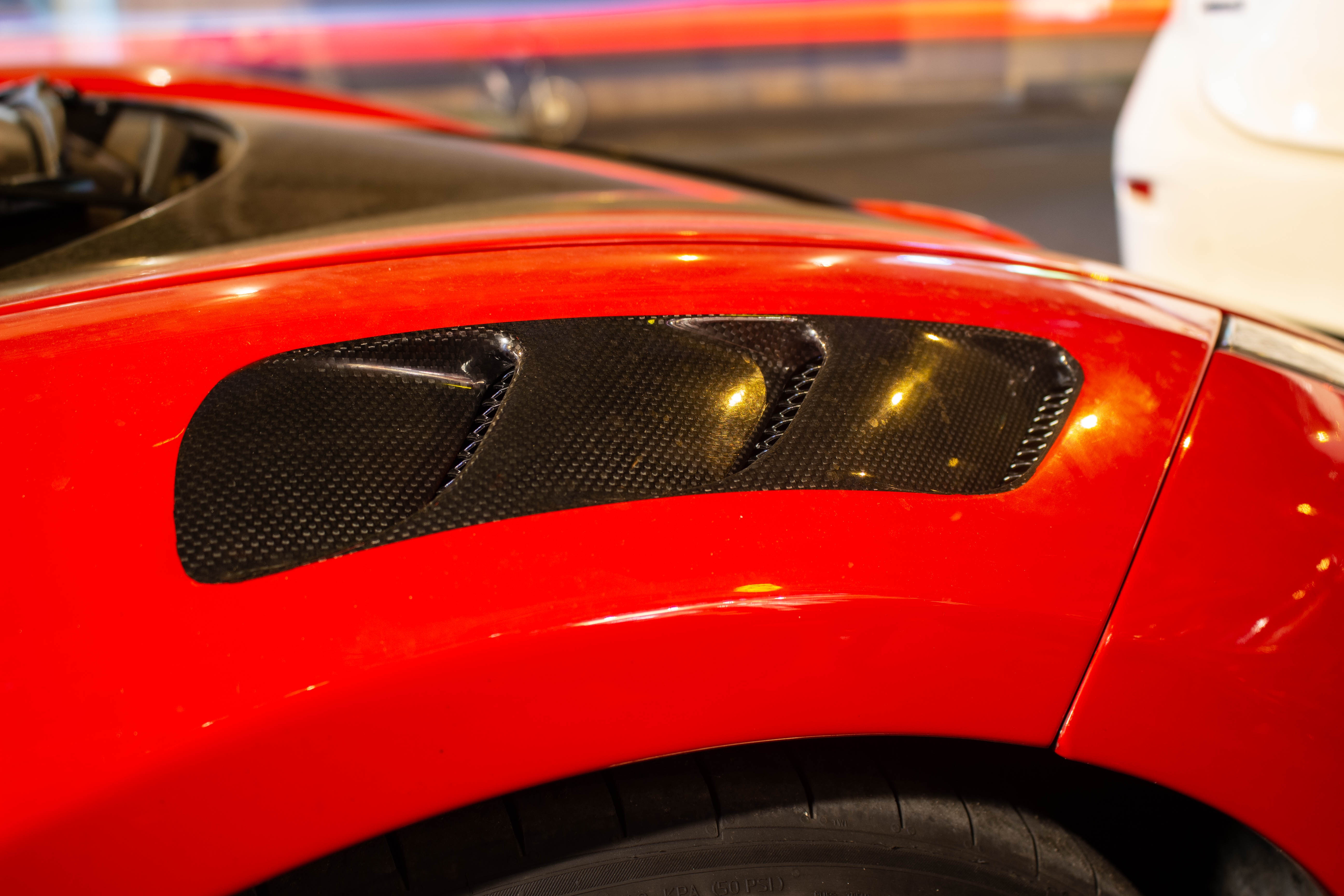 Sieu xe Ferrari 488 GTB do Mansory anh 4