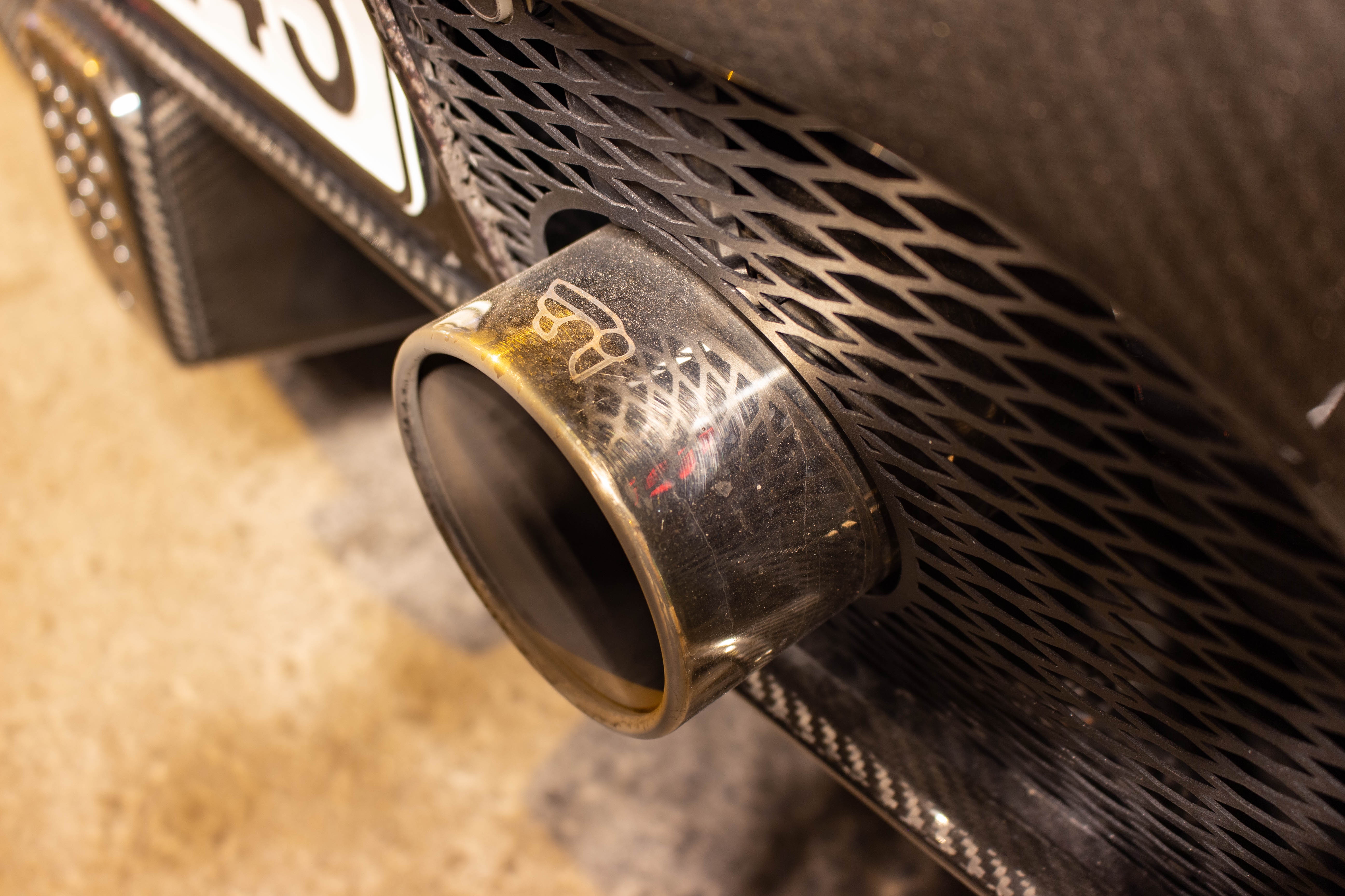 Sieu xe Ferrari 488 GTB do Mansory anh 9