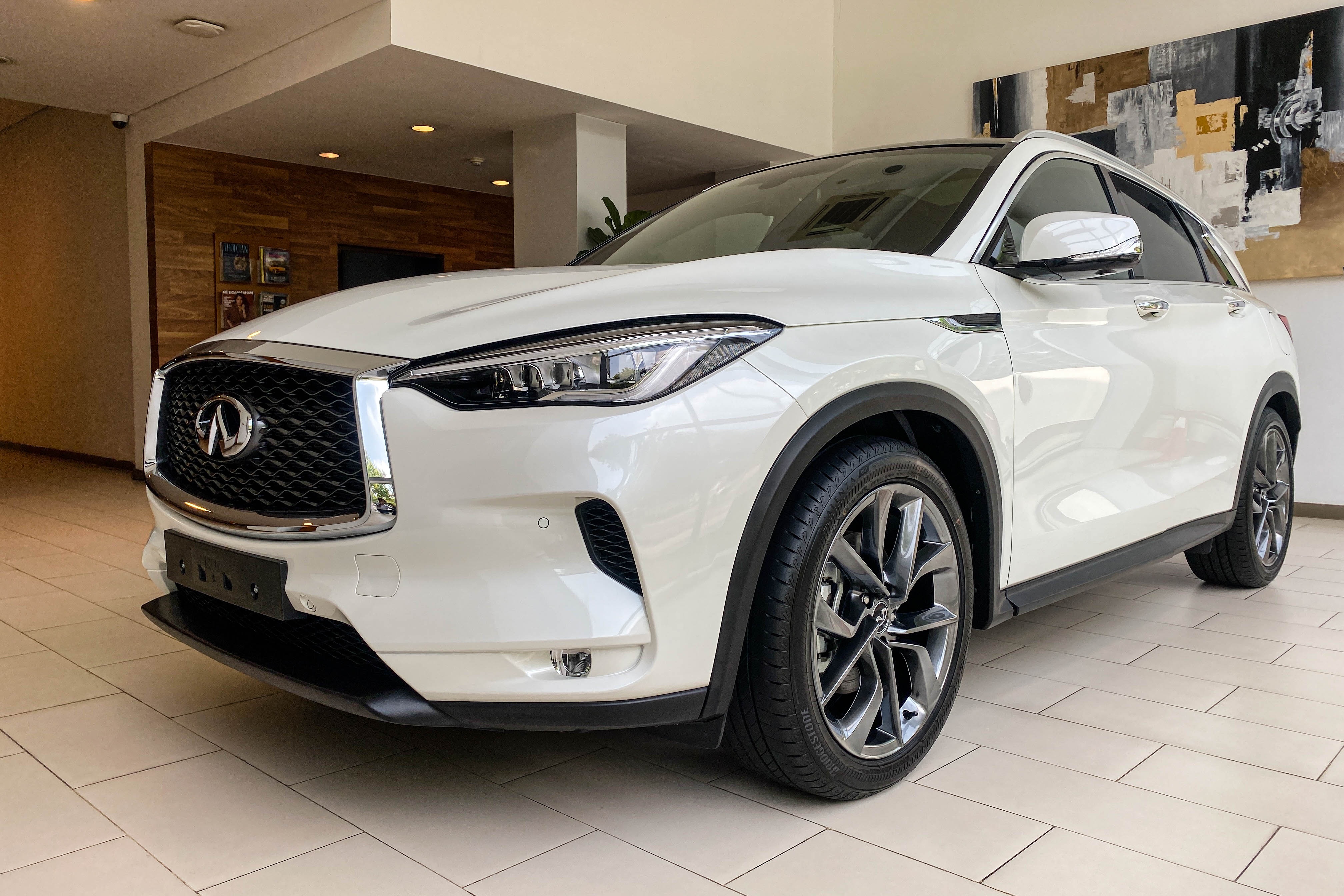Chi tiet Infiniti QX50 2019 tai VN anh 1
