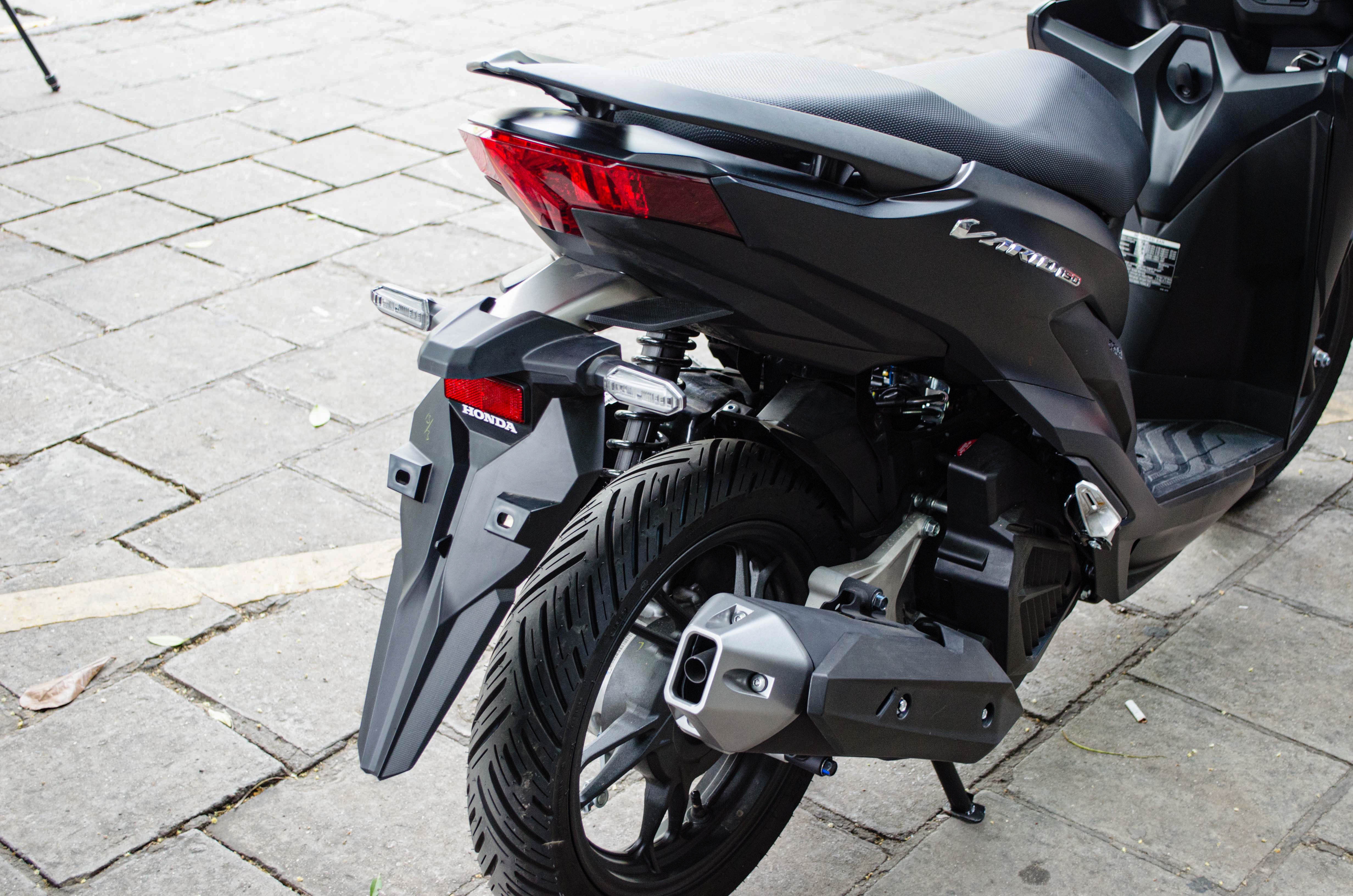 So sánh Honda Air Blade 150 và Honda Vario 150 ảnh 14 So sanh Honda Air Blade 150 va Honda Vario 150 anh 14