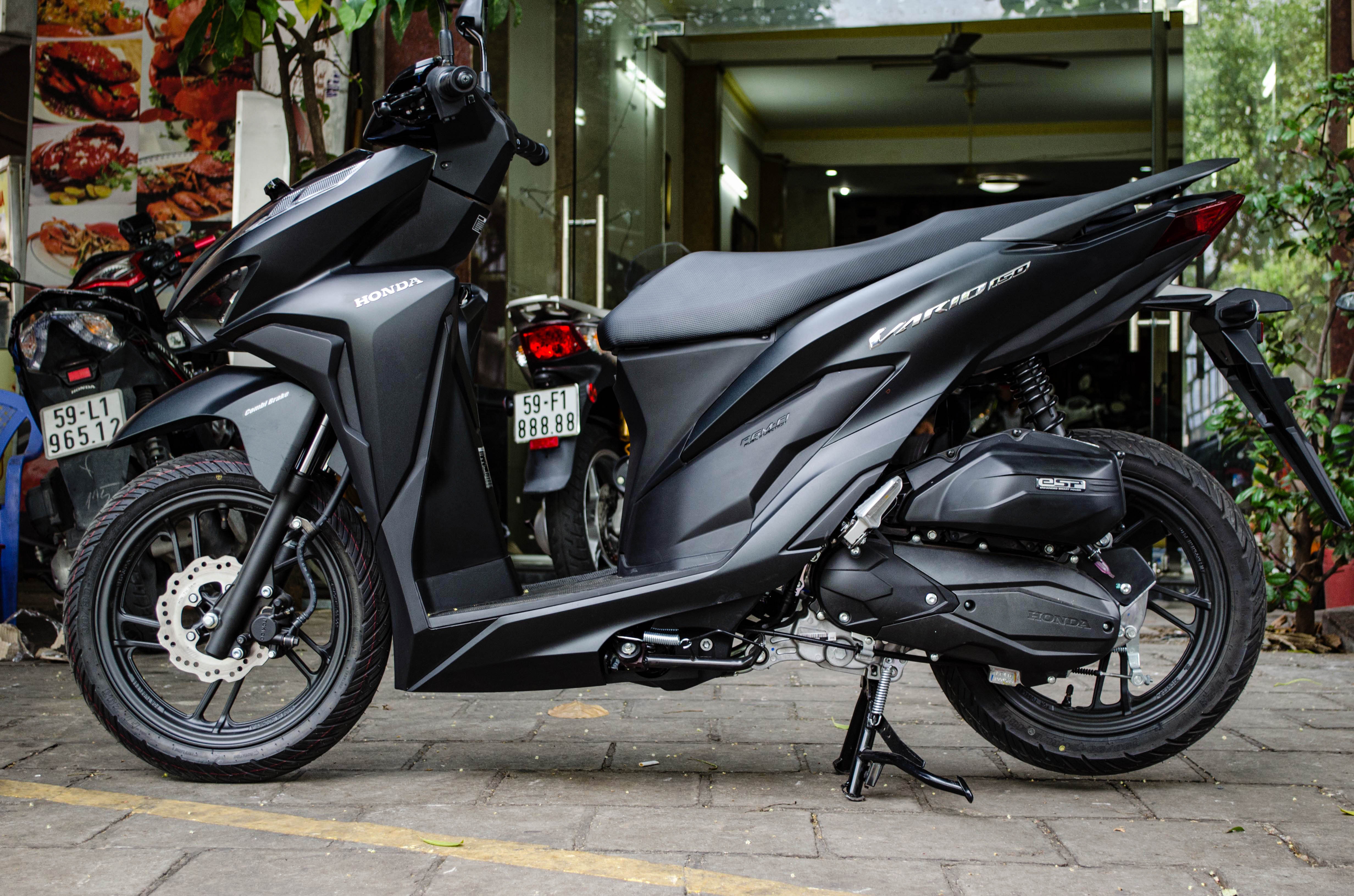 So sánh Honda Air Blade 150 và Honda Vario 150 ảnh 6 So sanh Honda Air Blade 150 va Honda Vario 150 anh 6