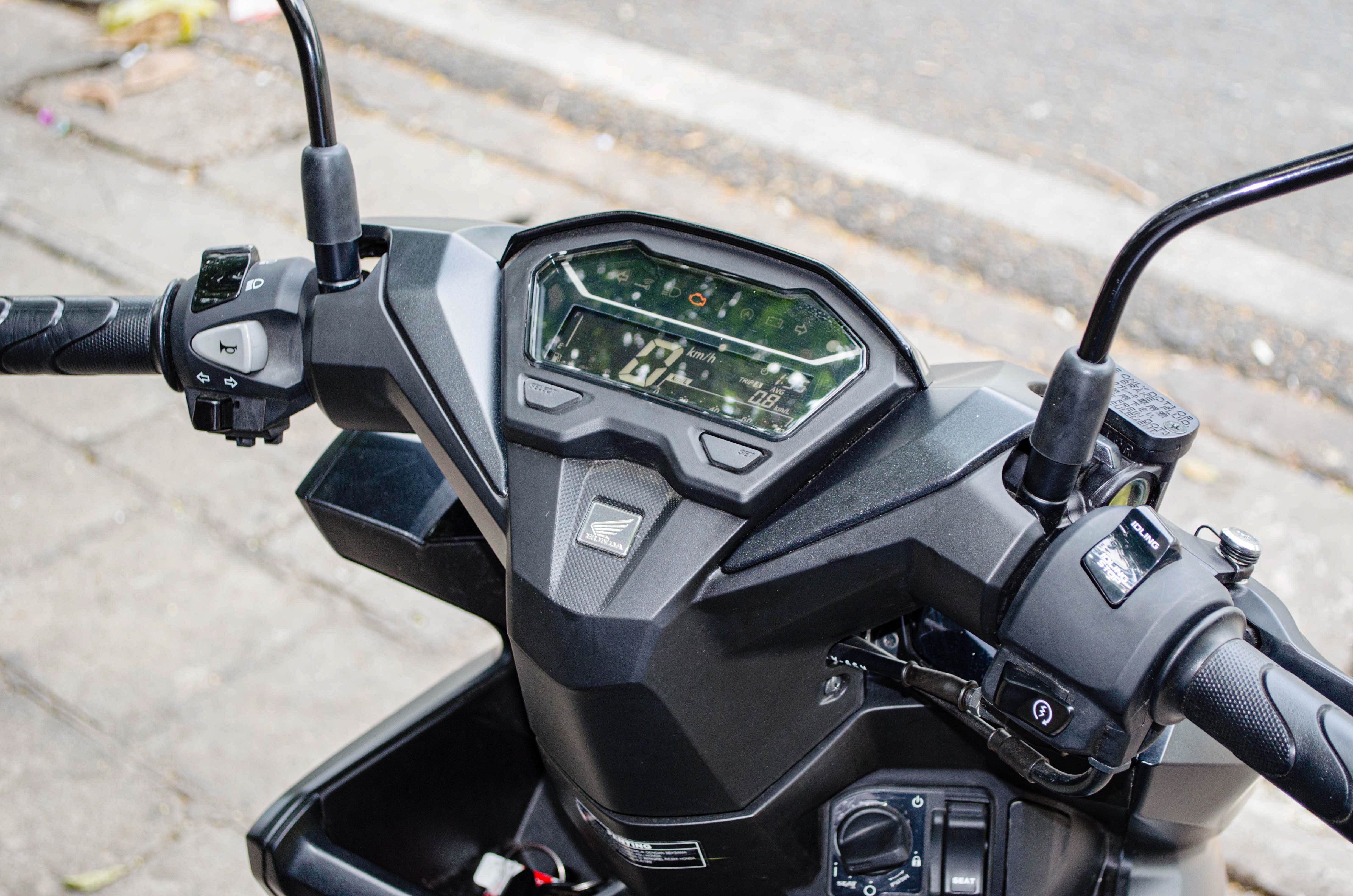 So sánh Honda Air Blade 150 và Honda Vario 150 ảnh 12 So sanh Honda Air Blade 150 va Honda Vario 150 anh 12