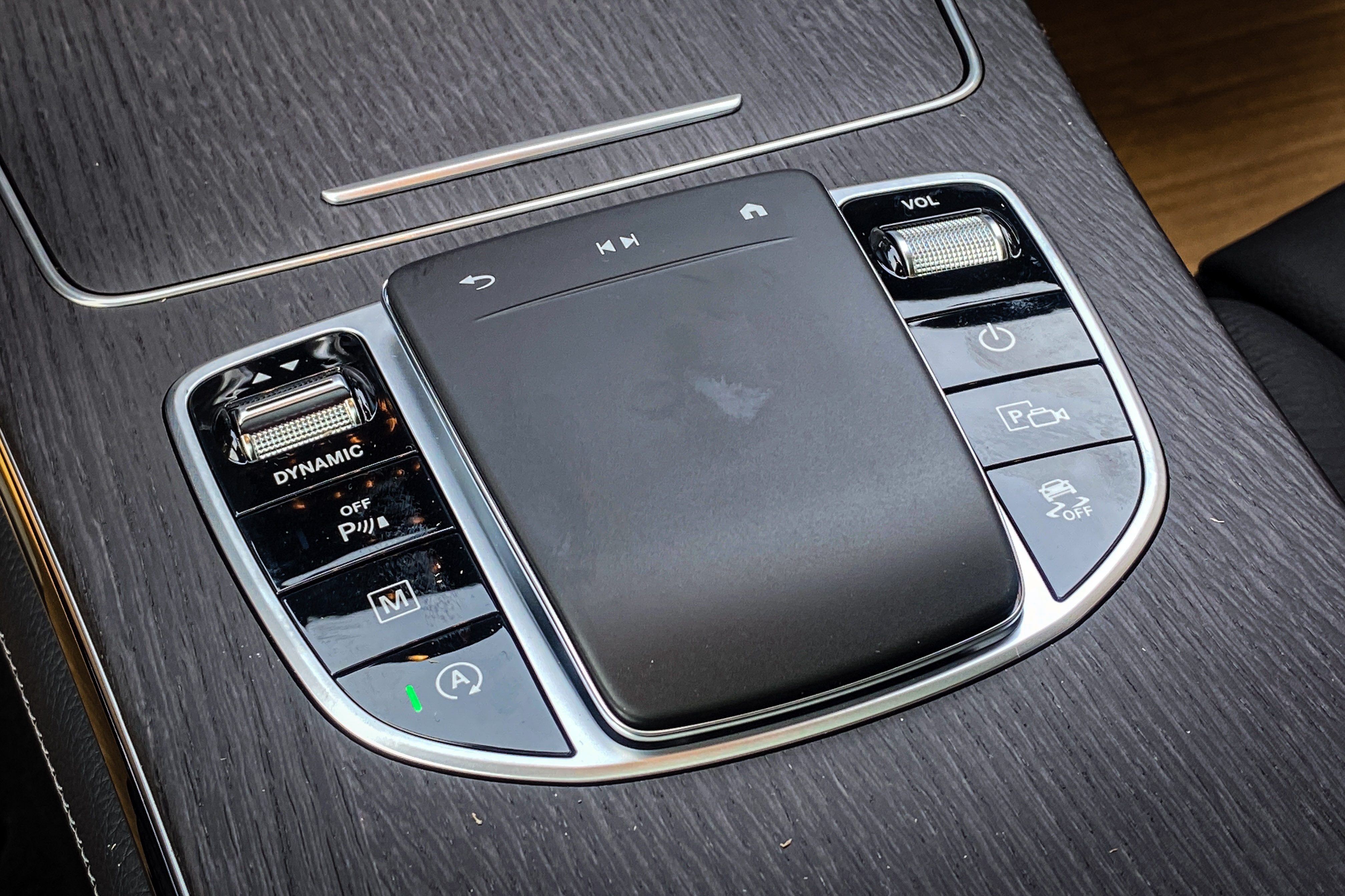 Chi tiet Mercedes-Benz GLC 300 4Matic 2020 anh 11