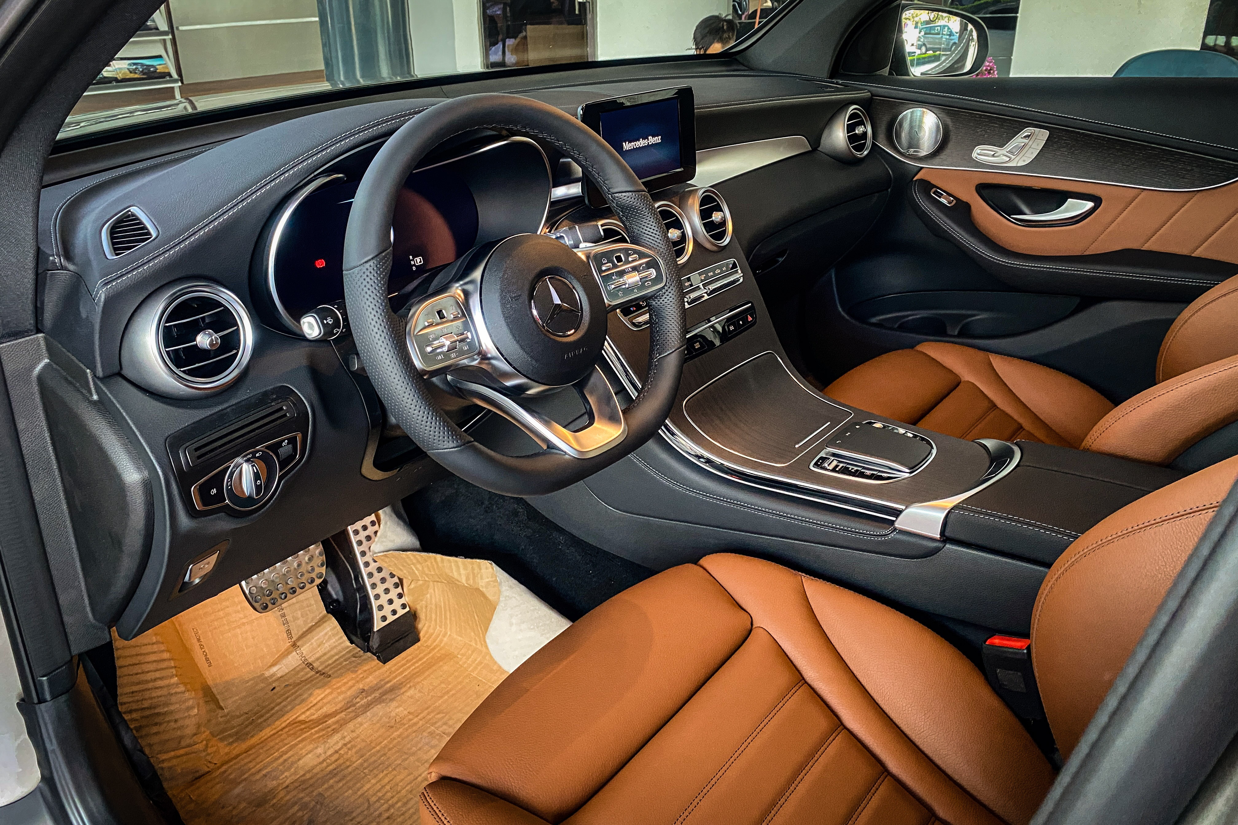 Chi tiet Mercedes-Benz GLC 300 4Matic 2020 anh 9