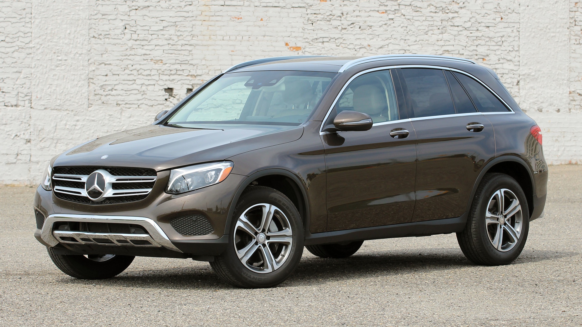 So sánh Mercedes-Benz GLC 300 facelift là đời cũ ảnh 18 So sanh Mercedes-Benz GLC 300 facelift la doi cu anh 18