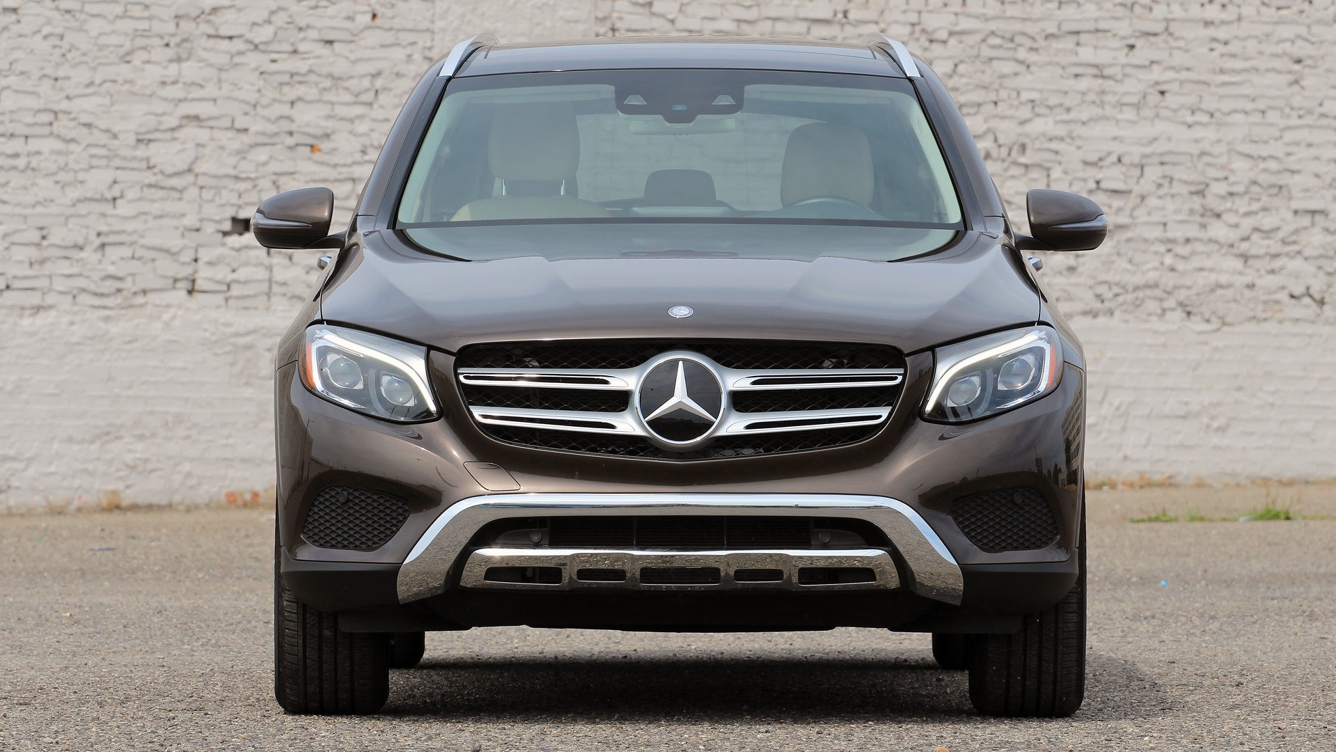 So sánh Mercedes-Benz GLC 300 facelift là đời cũ ảnh 2 So sanh Mercedes-Benz GLC 300 facelift la doi cu anh 2
