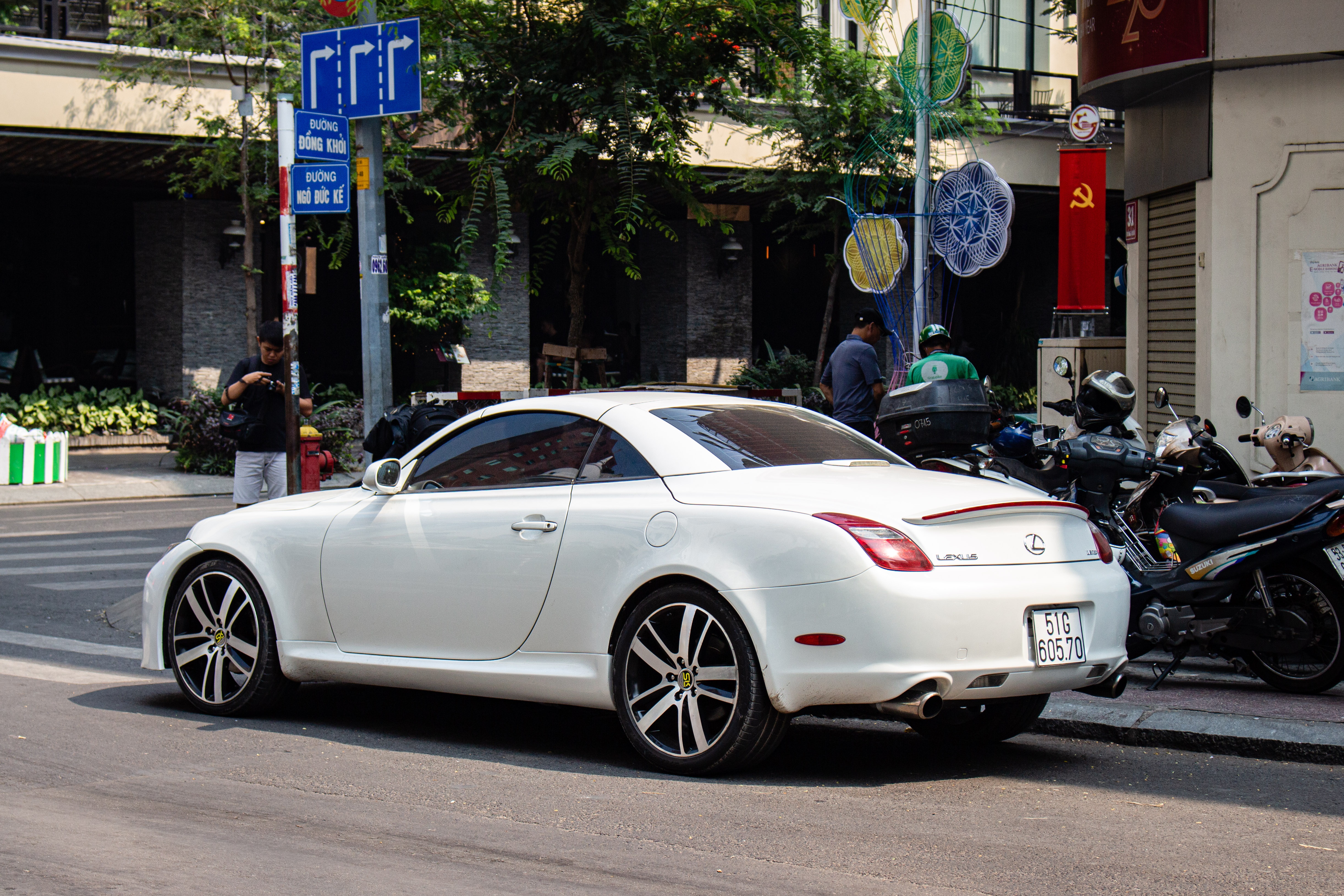 Lexus SC430 lot xac thanh LC500h anh 8