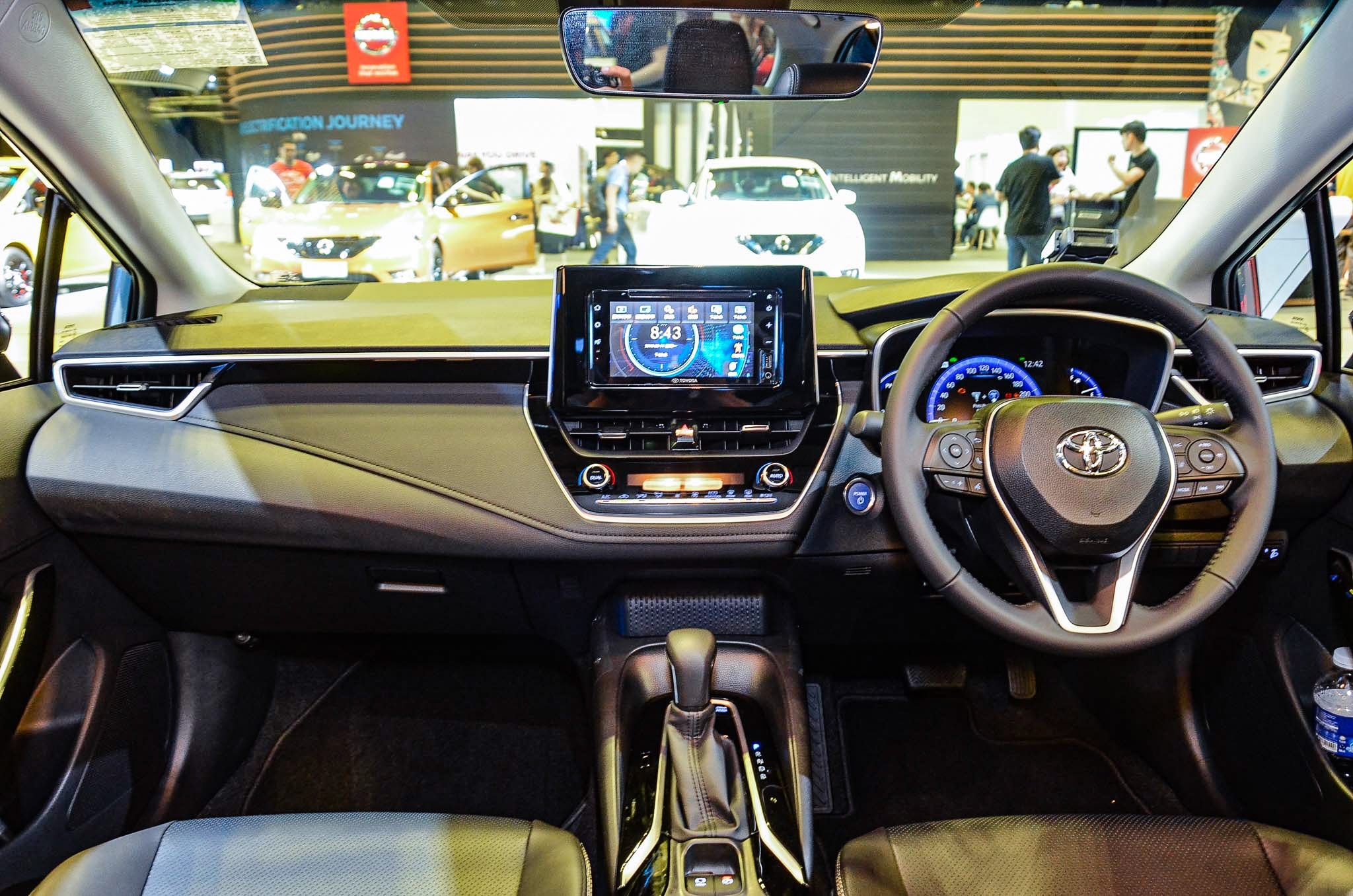Cận cảnh Toyota Corolla Altis 2020 ảnh 9 Can canh Toyota Corolla Altis 2020 anh 9