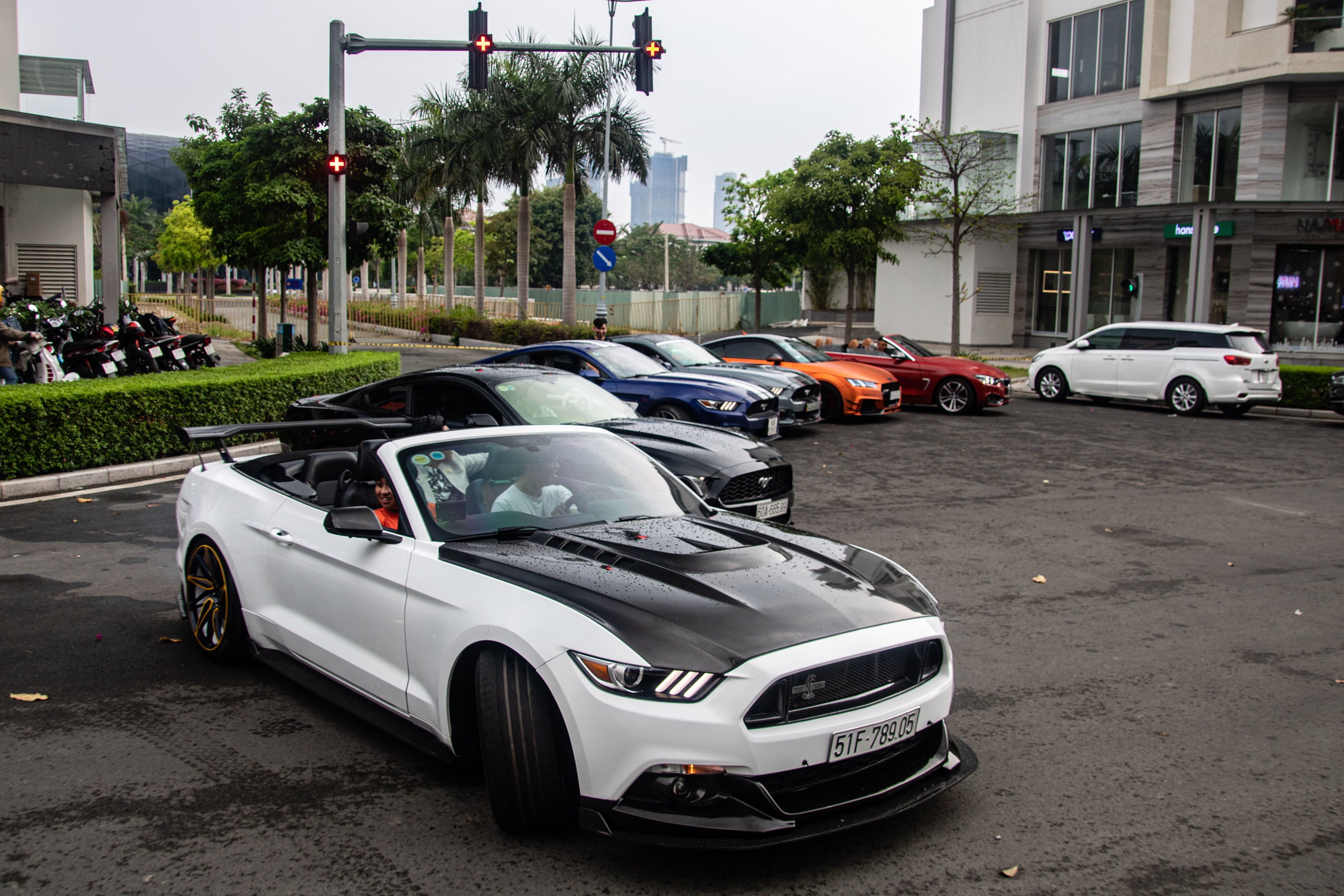 Dan xe Ford Mustang hop mat dau nam anh 5