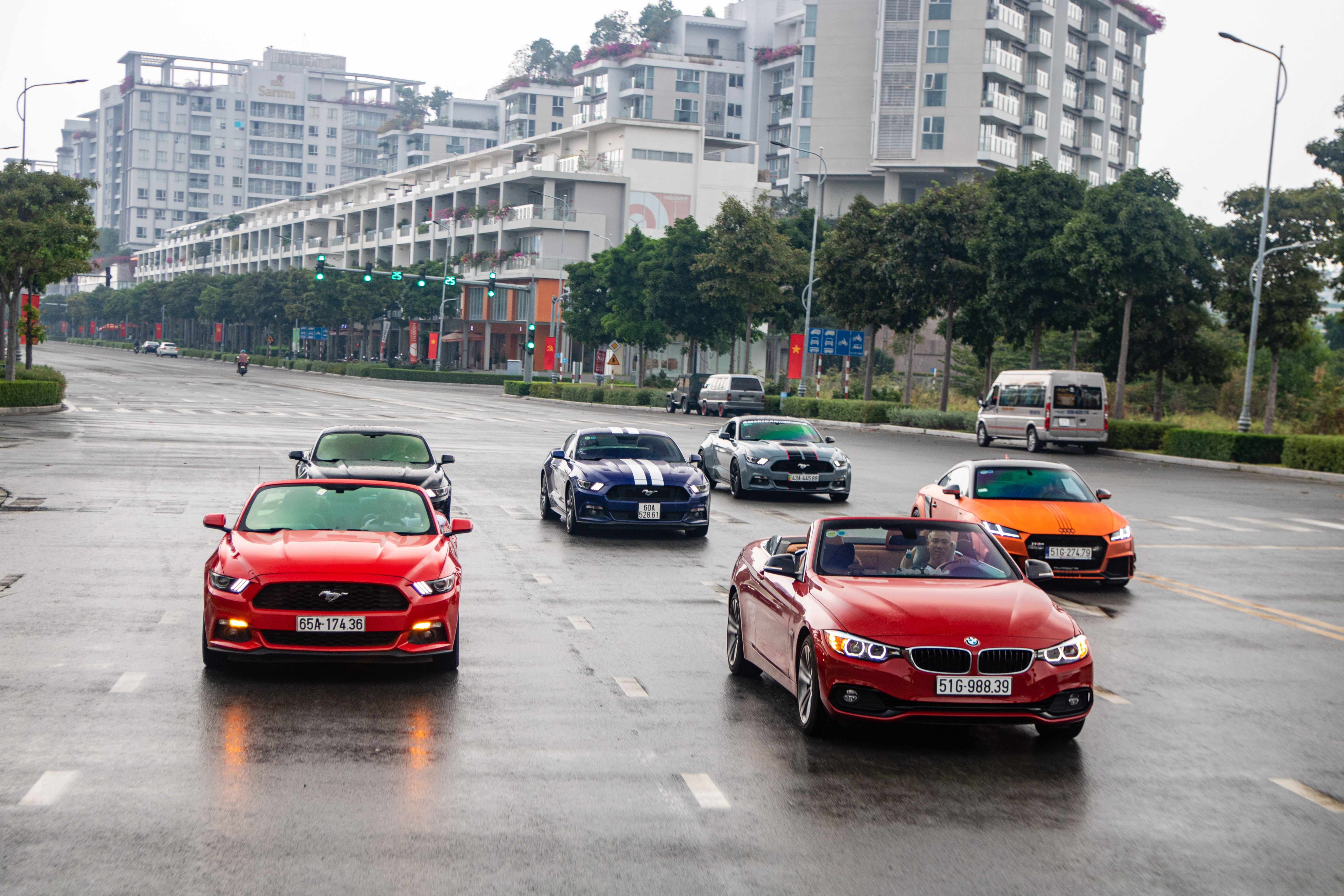 Dan xe Ford Mustang hop mat dau nam anh 12