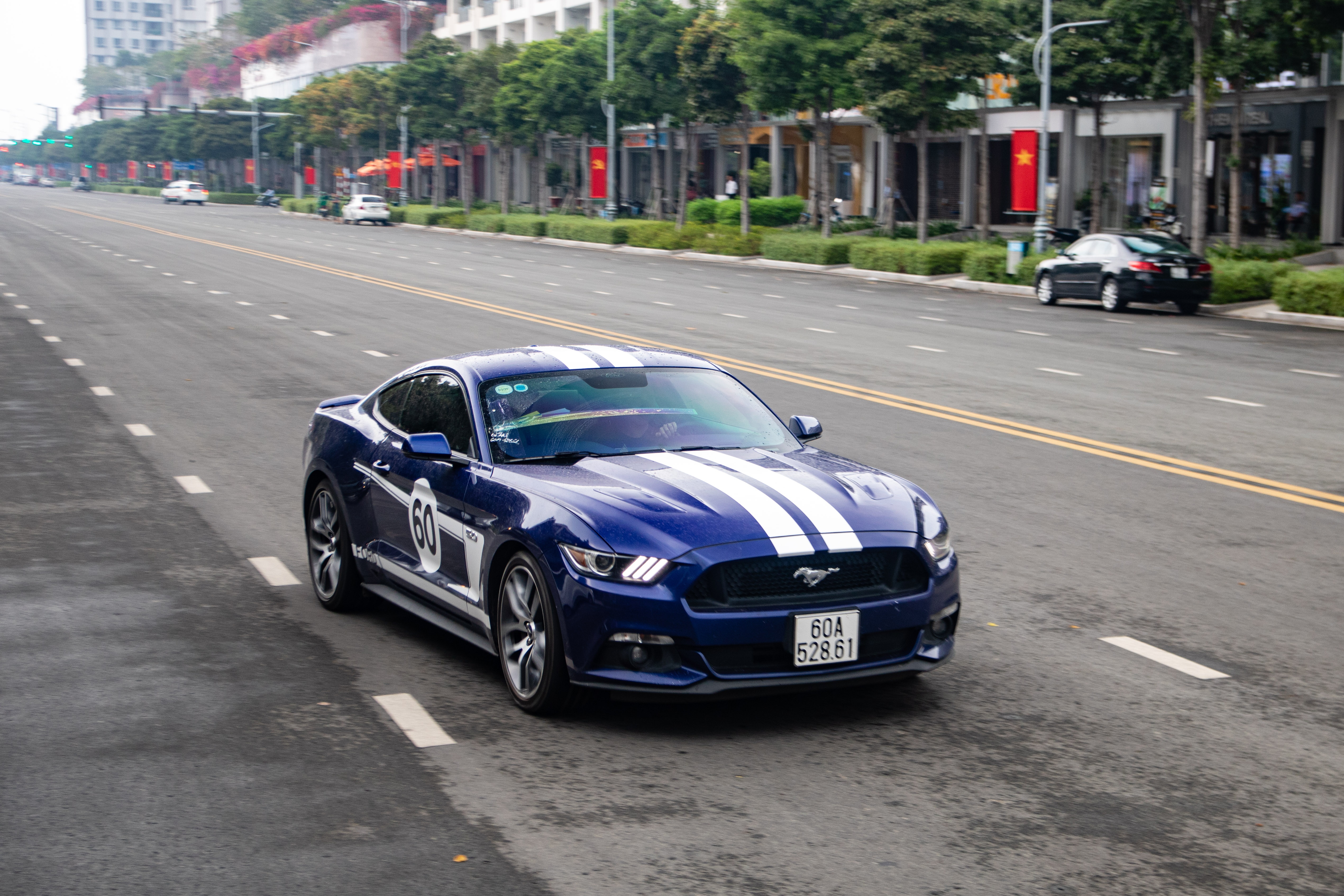 Dan xe Ford Mustang hop mat dau nam anh 10
