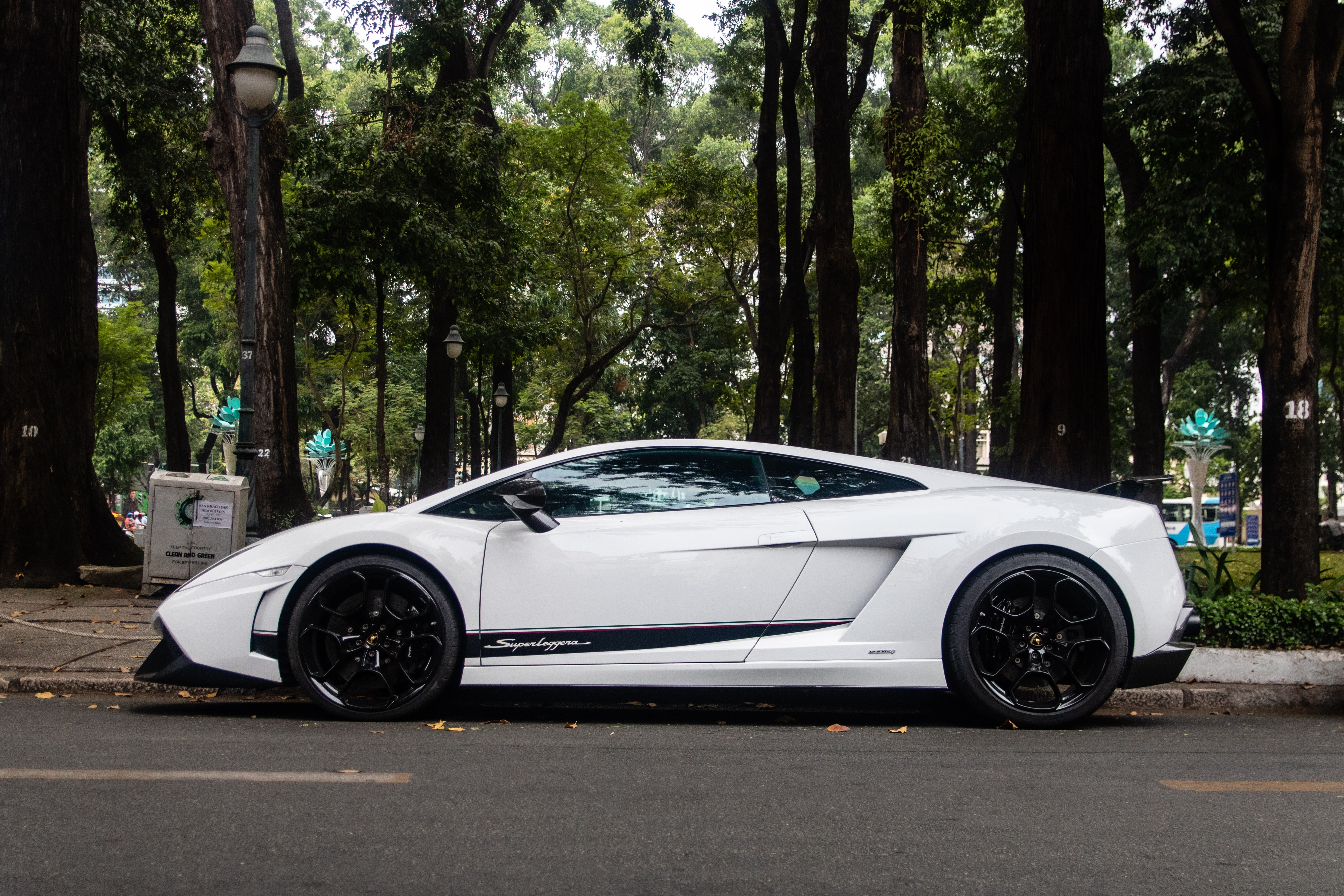 Lamborghini Gallardo SE độ Superleggera ở VN ảnh 10 Lamborghini Gallardo SE do Superleggera o VN anh 10