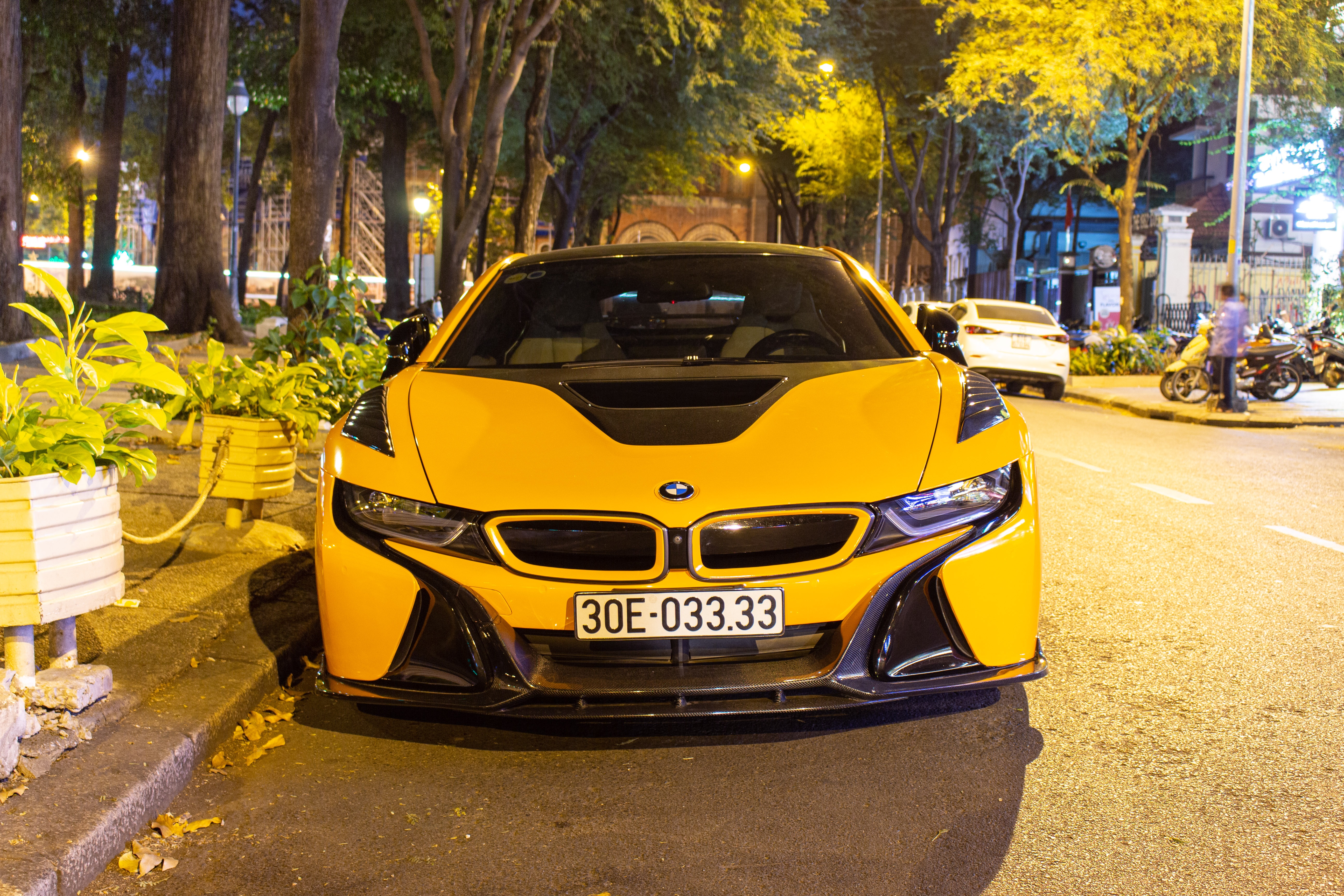 BMW i8 bien tu quy 3 do body-kit anh 2
