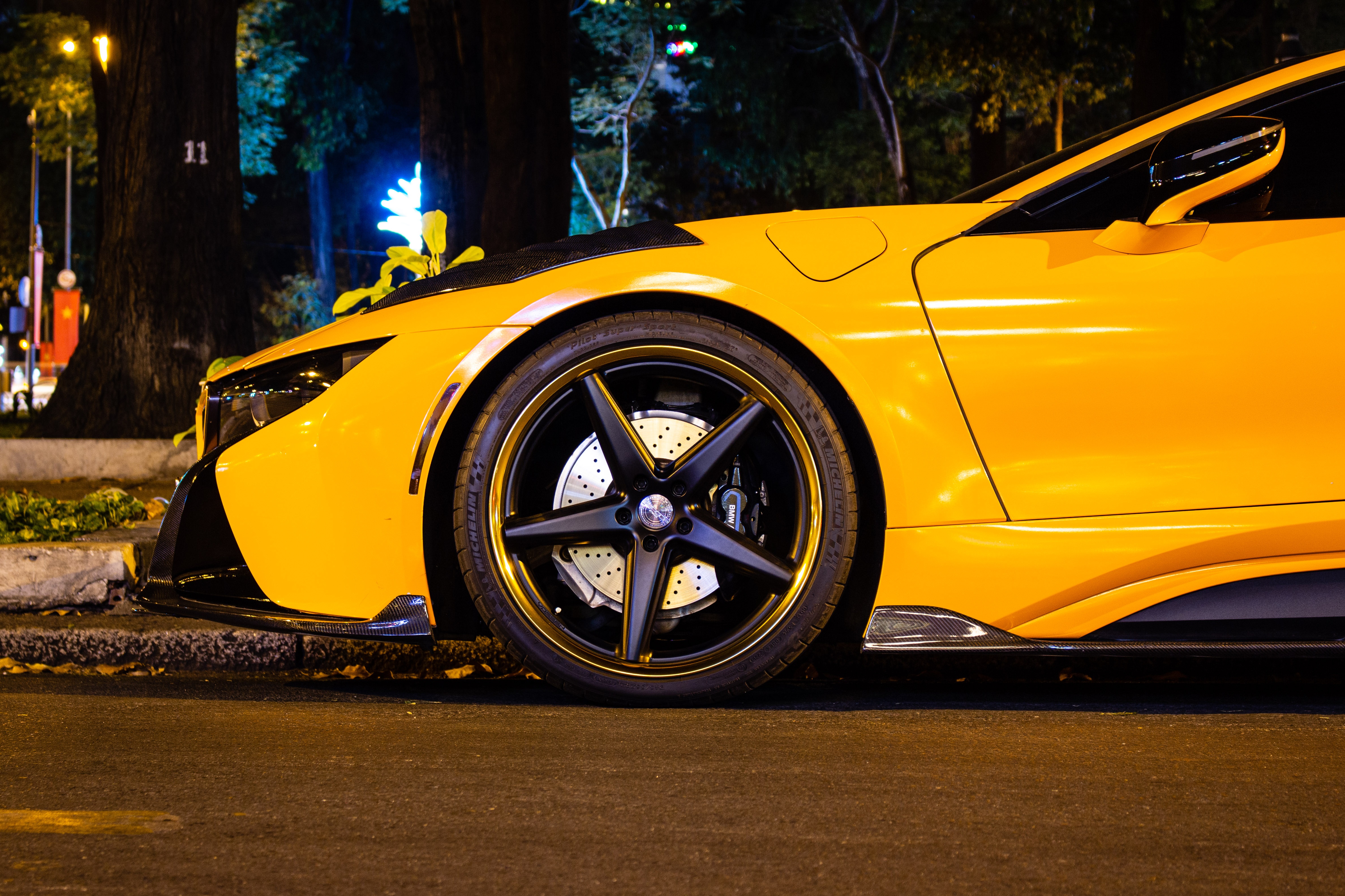 BMW i8 bien tu quy 3 do body-kit anh 7