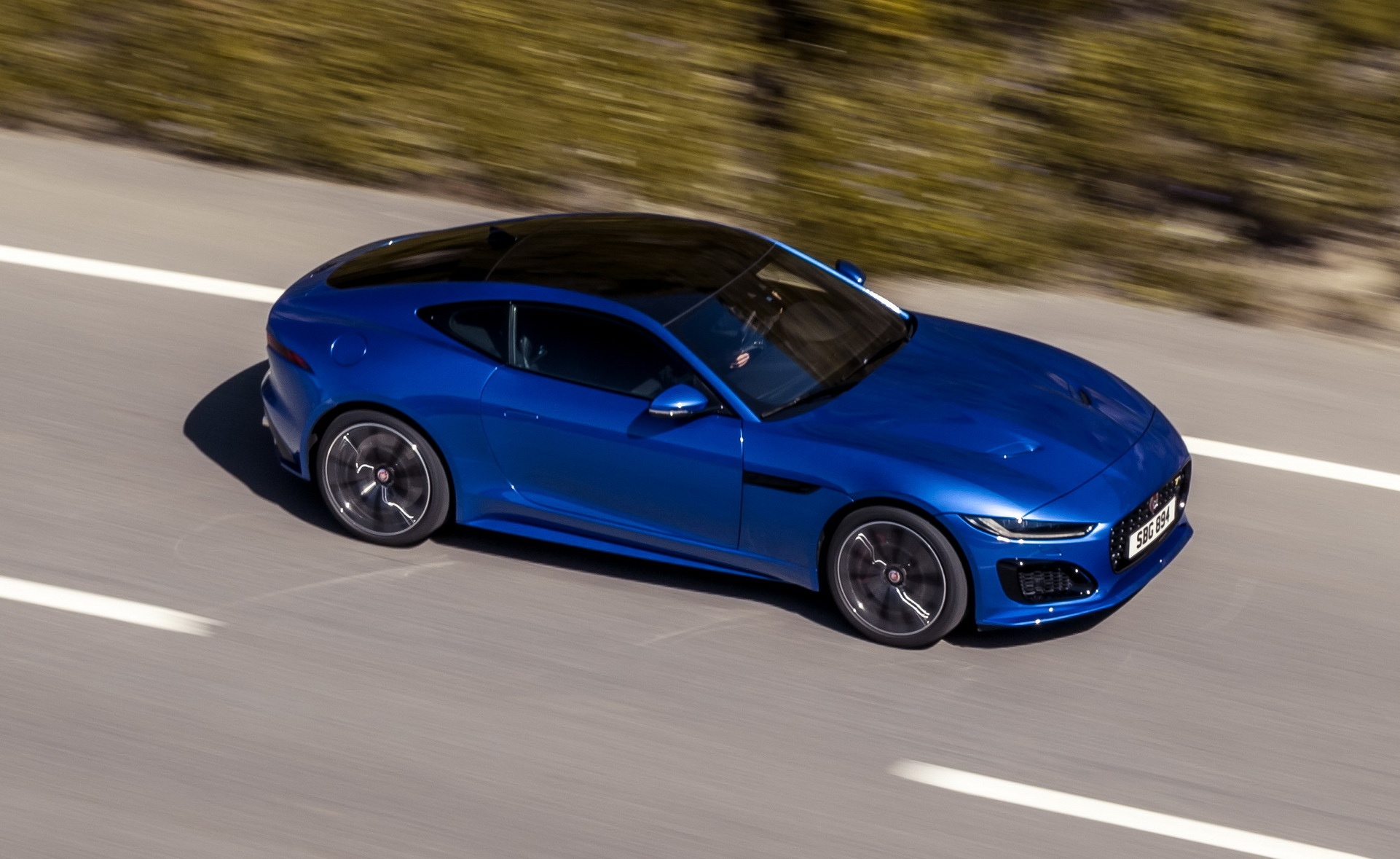 Jaguar F-Type 2021 ra mat anh 8