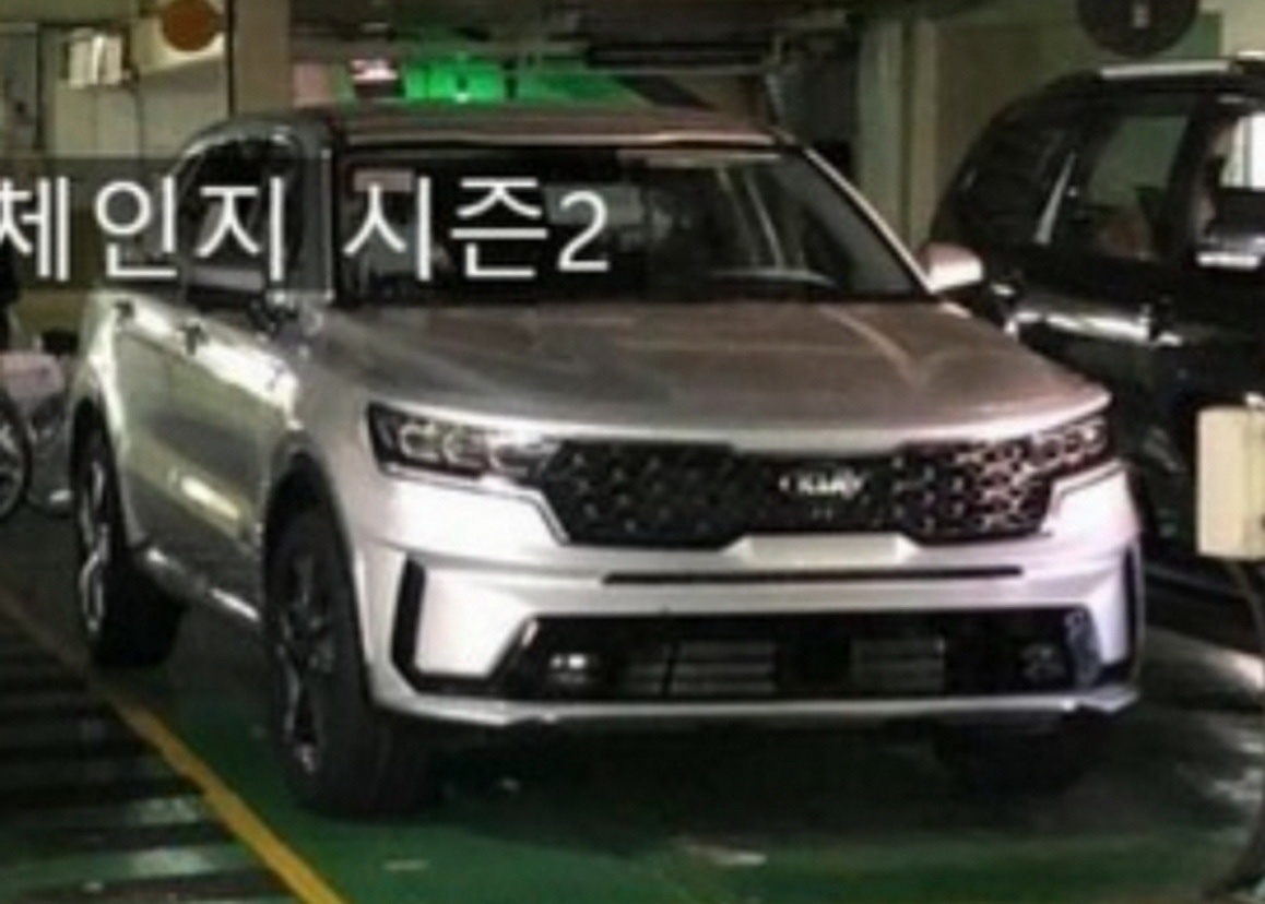 Kia Sorento 2021 lộ ảnh thực tế trước ngày ra mắt ảnh 1 Kia Sorento 2021 lo anh thuc te truoc ngay ra mat anh 1