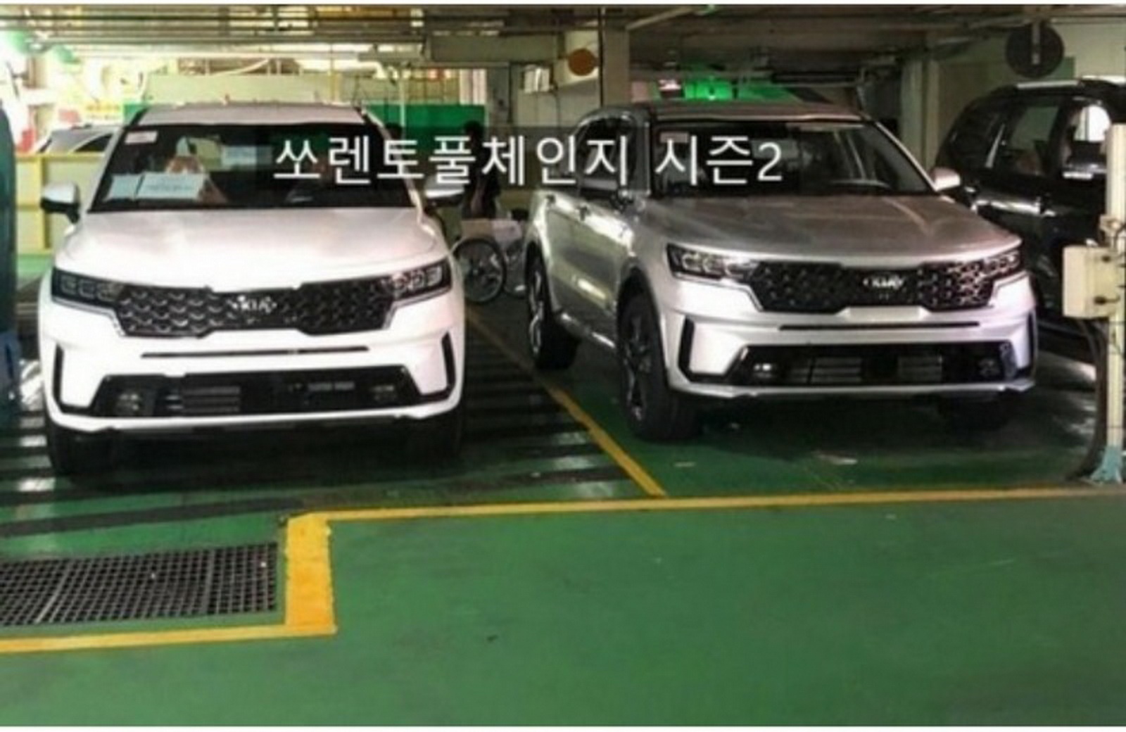Kia Sorento 2021 lộ ảnh thực tế trước ngày ra mắt ảnh 4 Kia Sorento 2021 lo anh thuc te truoc ngay ra mat anh 4