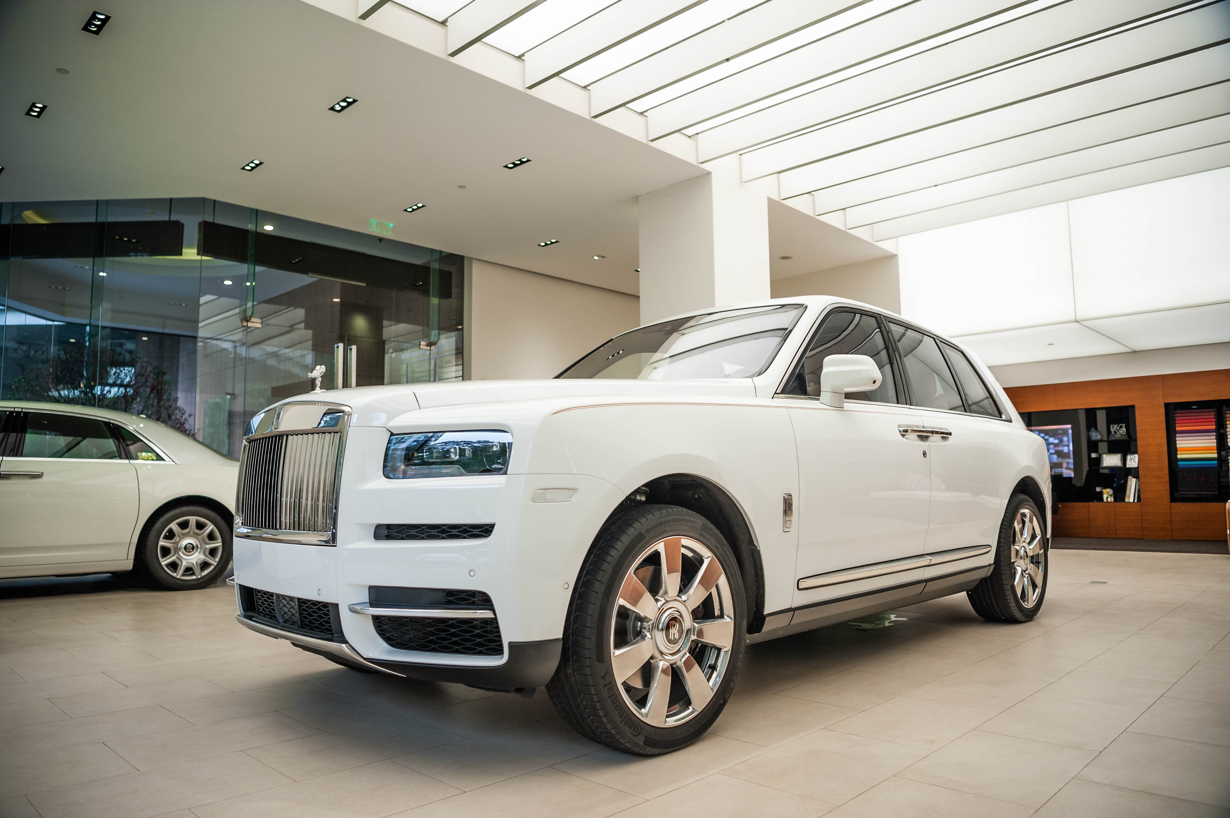 Chi tiet Rolls-Royce Cullinan chinh hang o VN anh 32