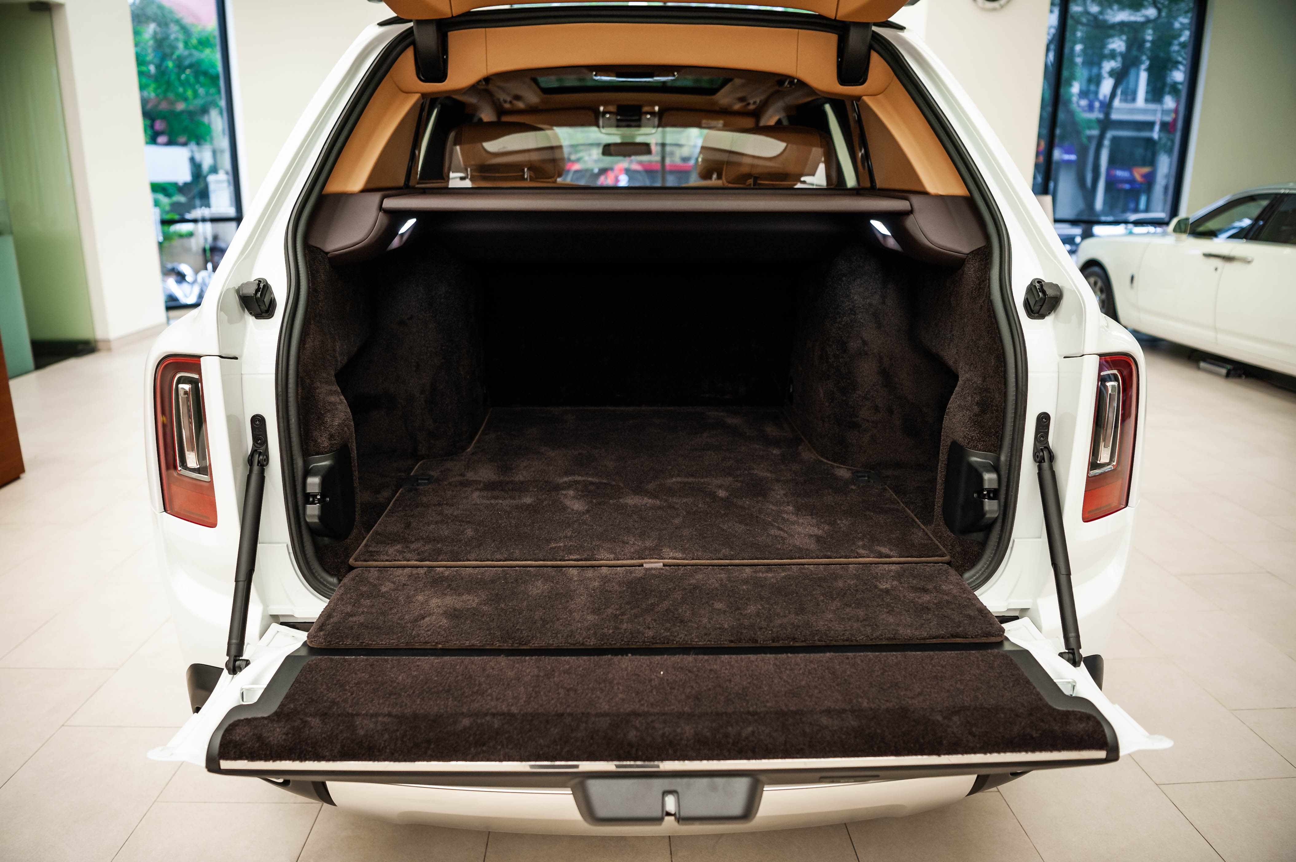 Chi tiet Rolls-Royce Cullinan chinh hang o VN anh 38