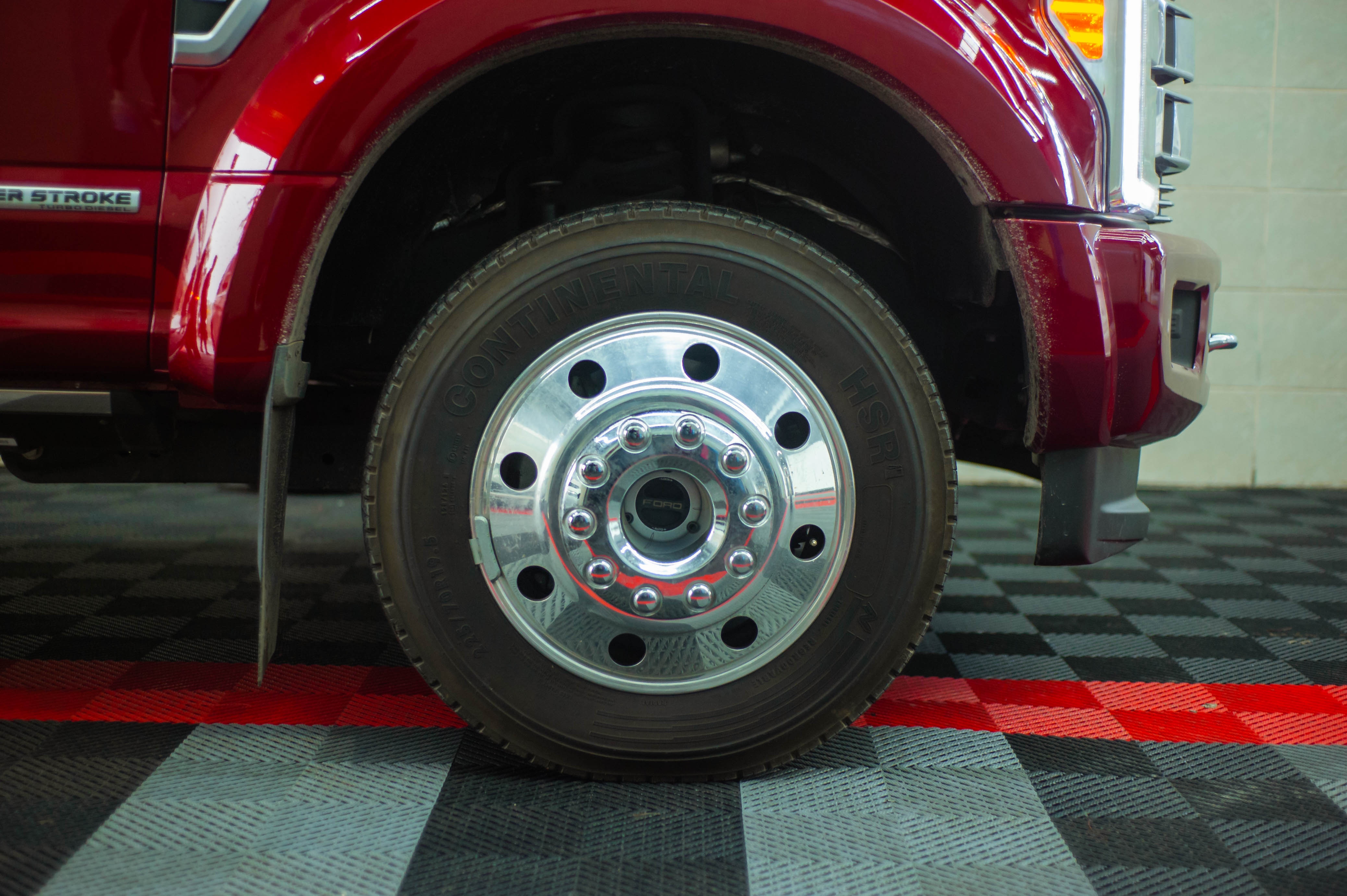 Ford F-450 Super Duty Limited tai VN anh 8