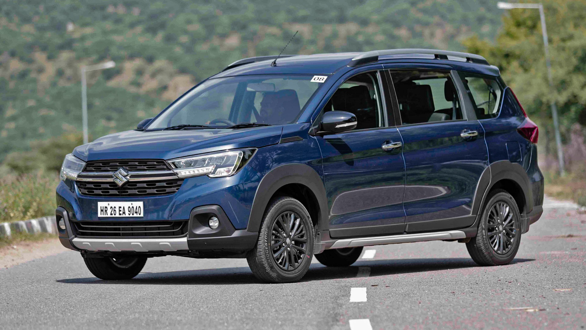 SUV gia re Suzuki XL7 2020 ra mat tai Indonesia, ve VN trong nam nay hinh anh