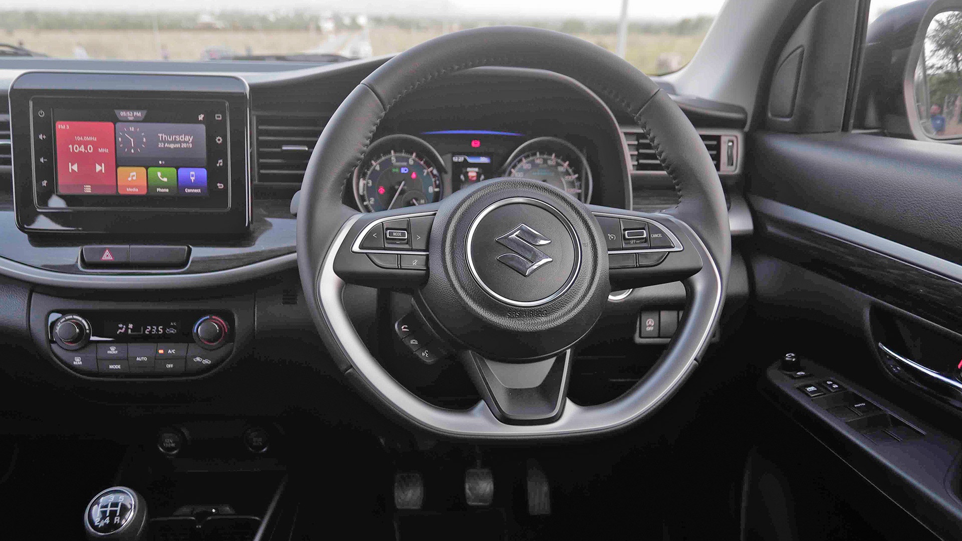 Suzuki XL7 2020 ra mat anh 13