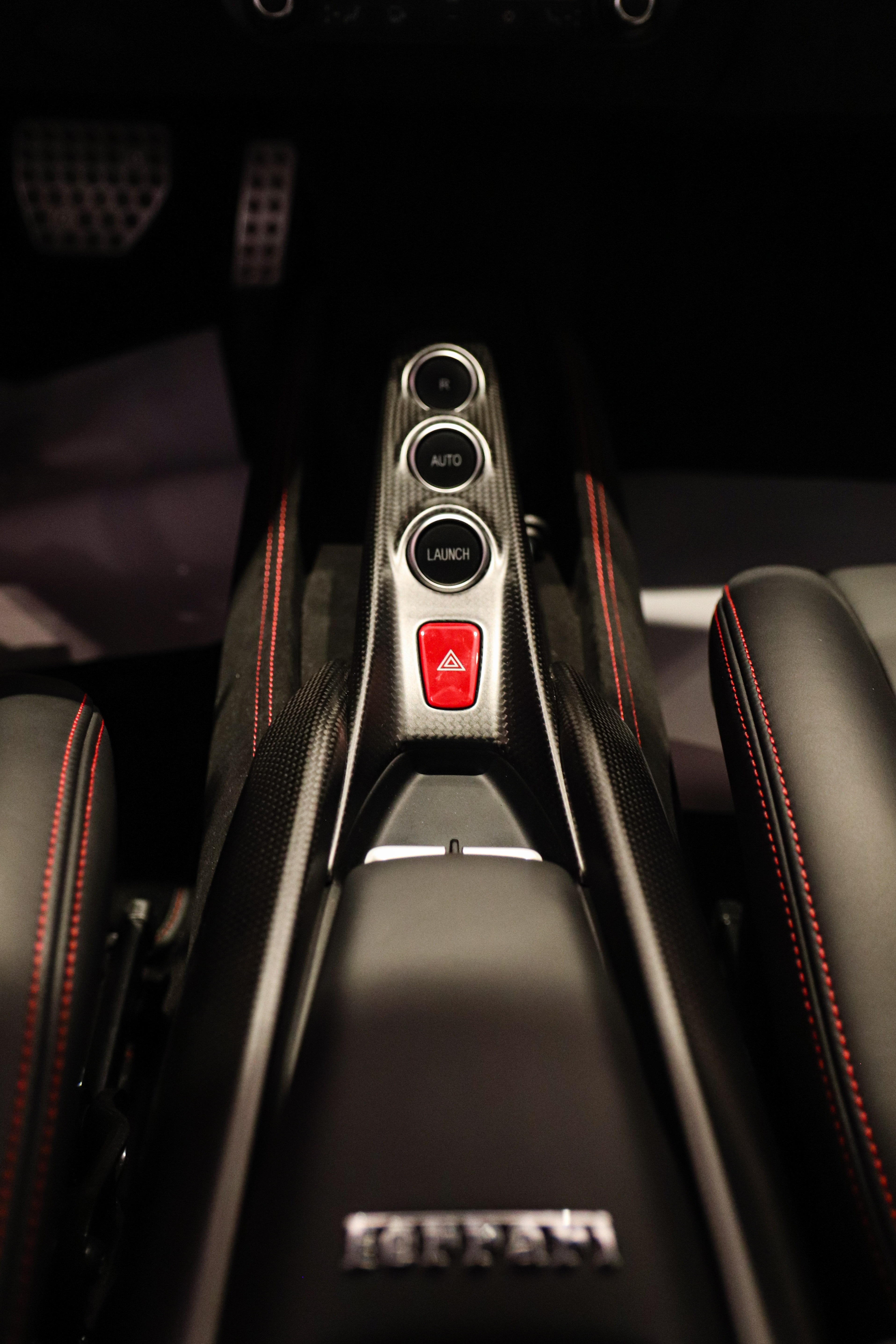 Ferrari F8 Tributo thu 2 ve VN anh 14