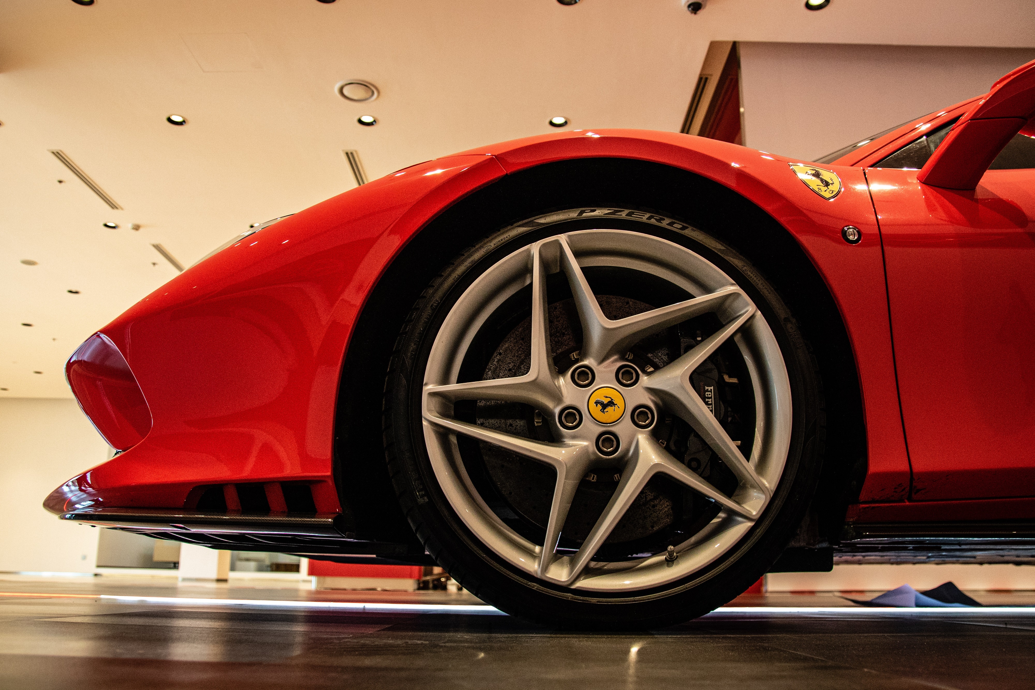 Ferrari F8 Tributo thu 2 ve VN anh 22