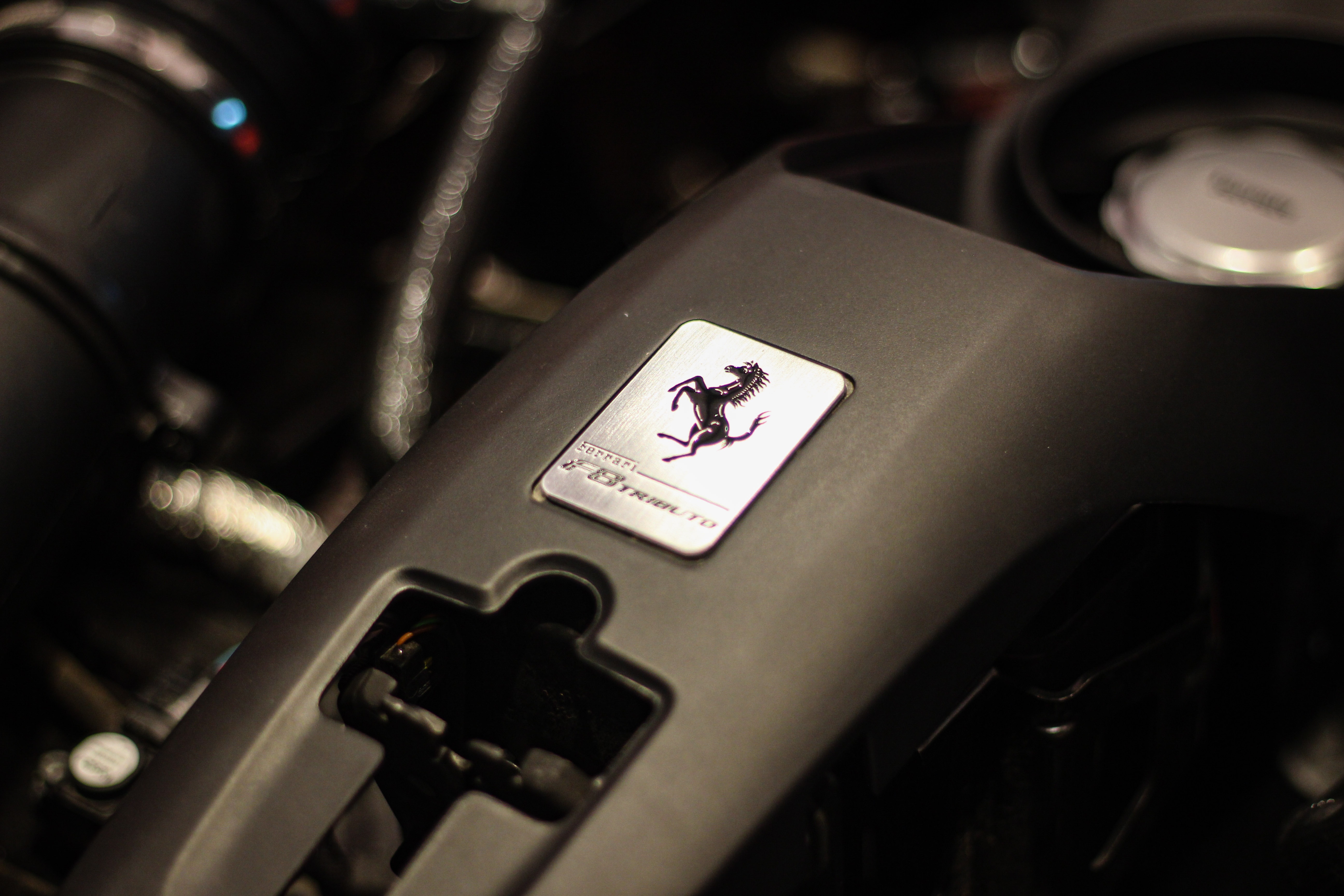 Ferrari F8 Tributo thu 2 ve VN anh 21