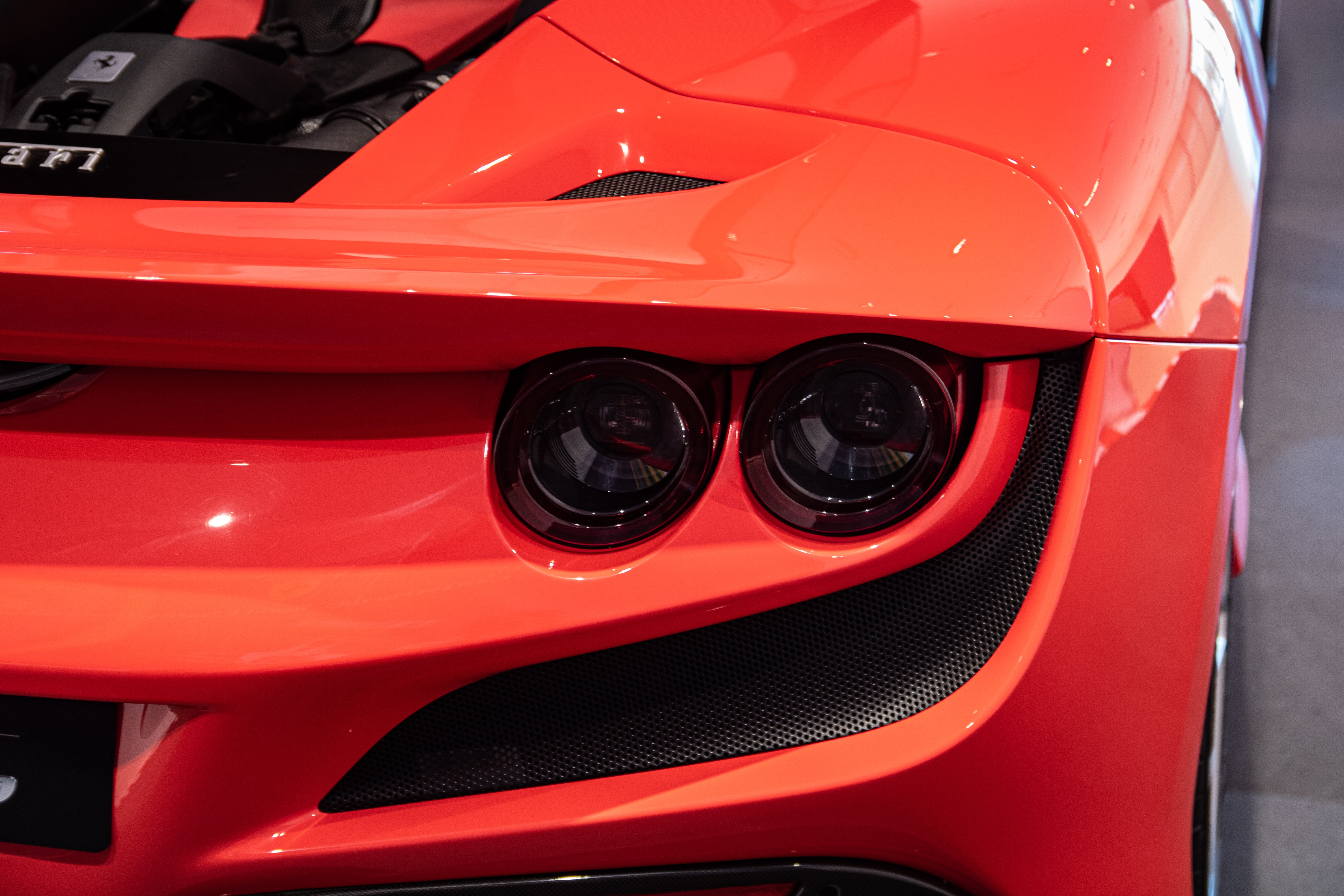 Ferrari F8 Tributo thu 2 ve VN anh 6