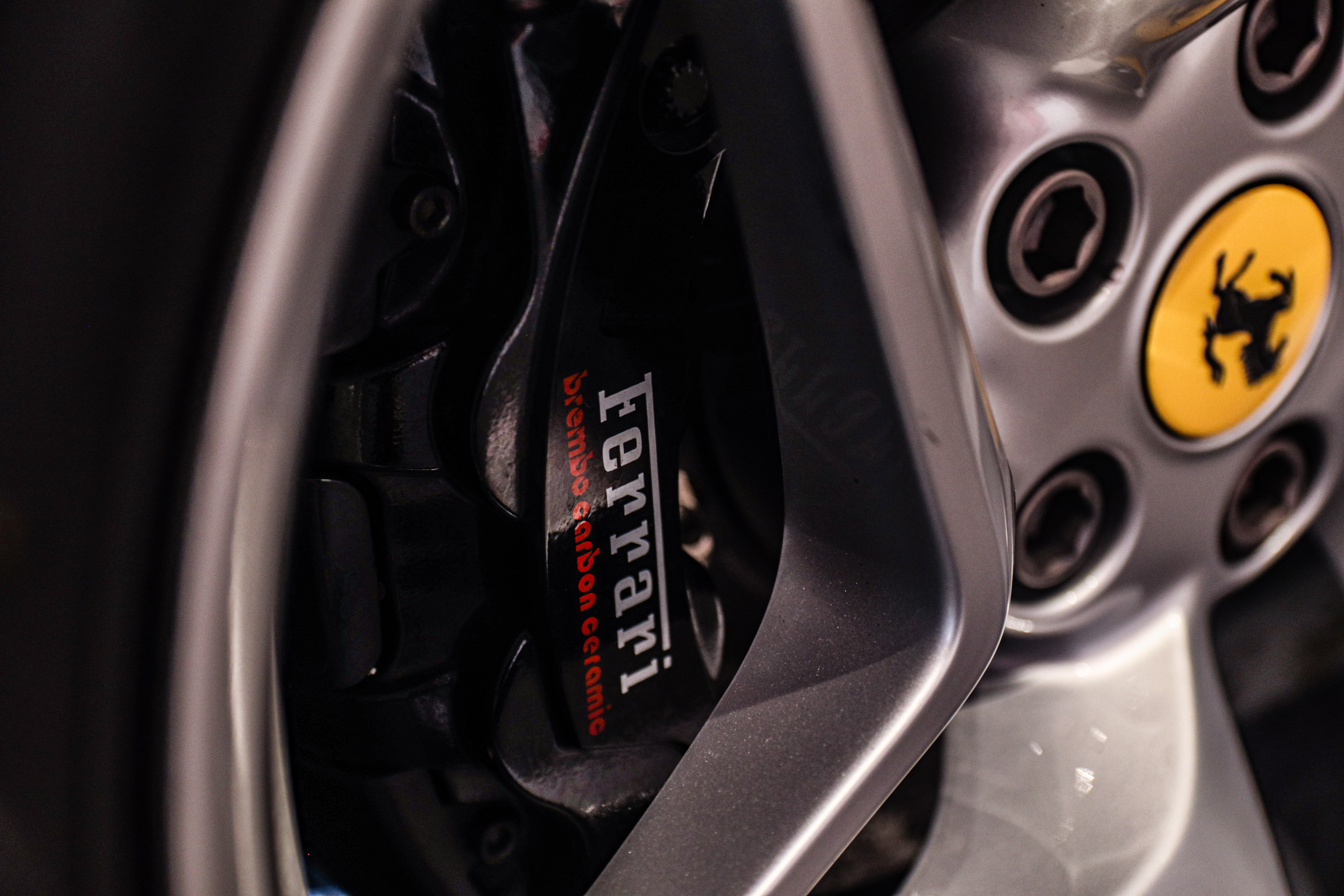 Ferrari F8 Tributo thu 2 ve VN anh 11