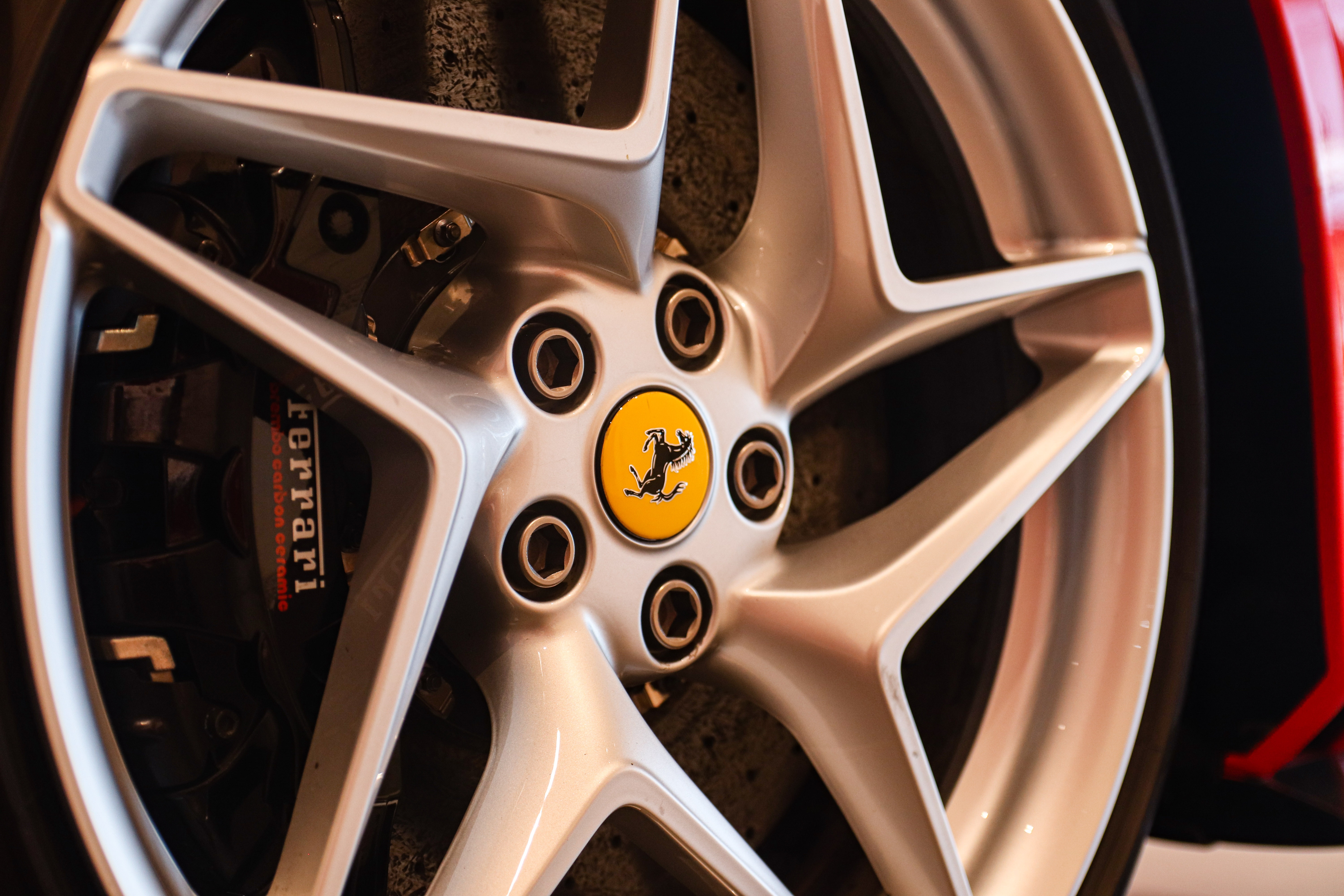 Ferrari F8 Tributo thu 2 ve VN anh 7