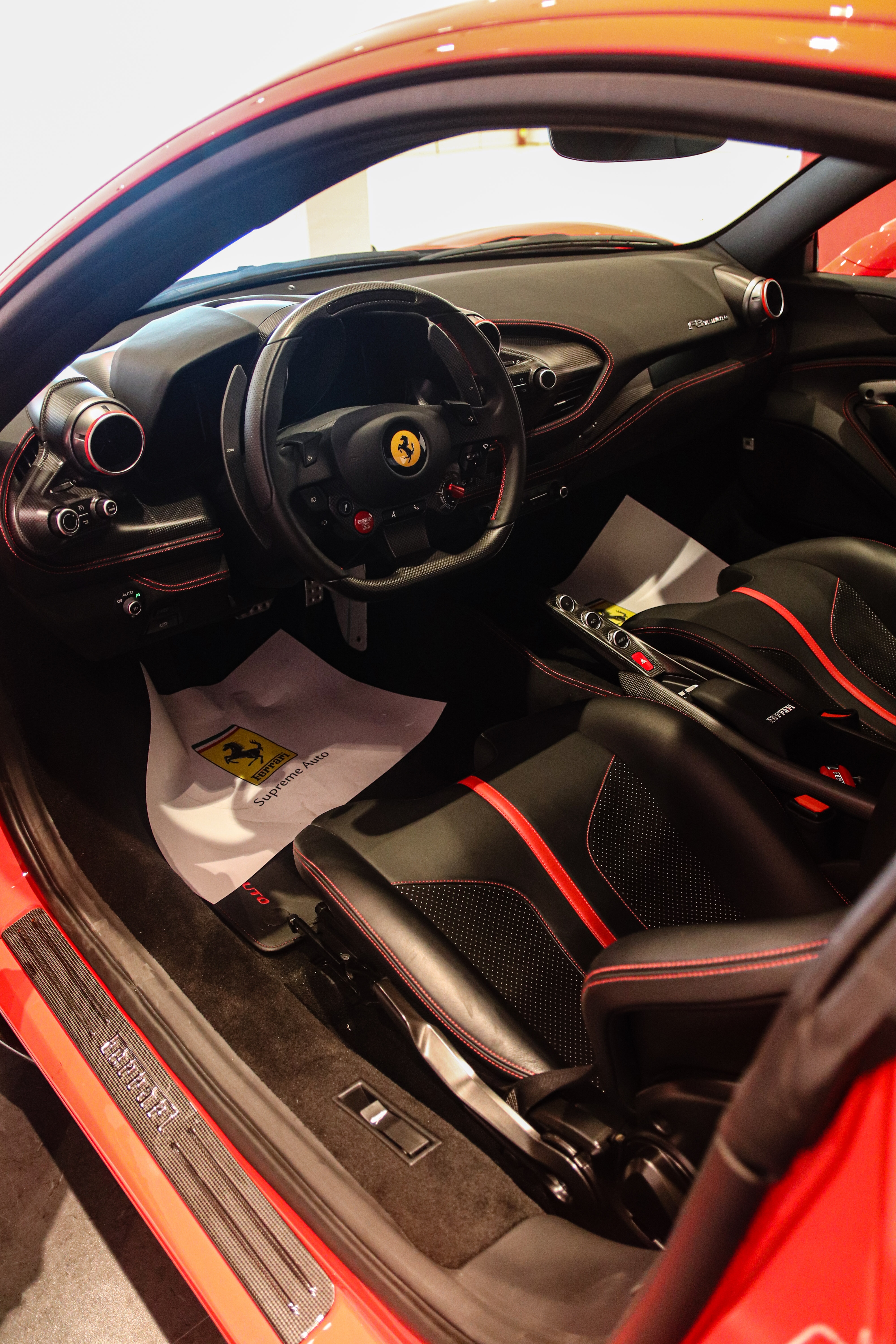 Ferrari F8 Tributo thu 2 ve VN anh 17