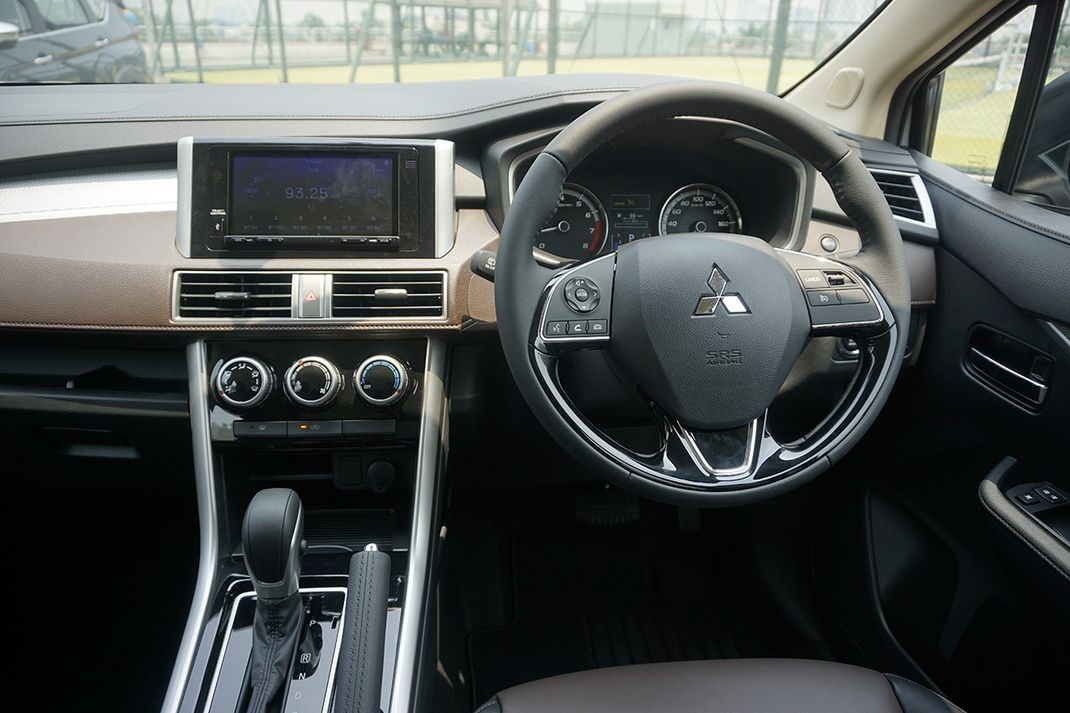 So sánh Suzuki XL7 và Mitsubishi Xpander Cross ảnh 8 So sanh Suzuki XL7 va Mitsubishi Xpander Cross anh 8