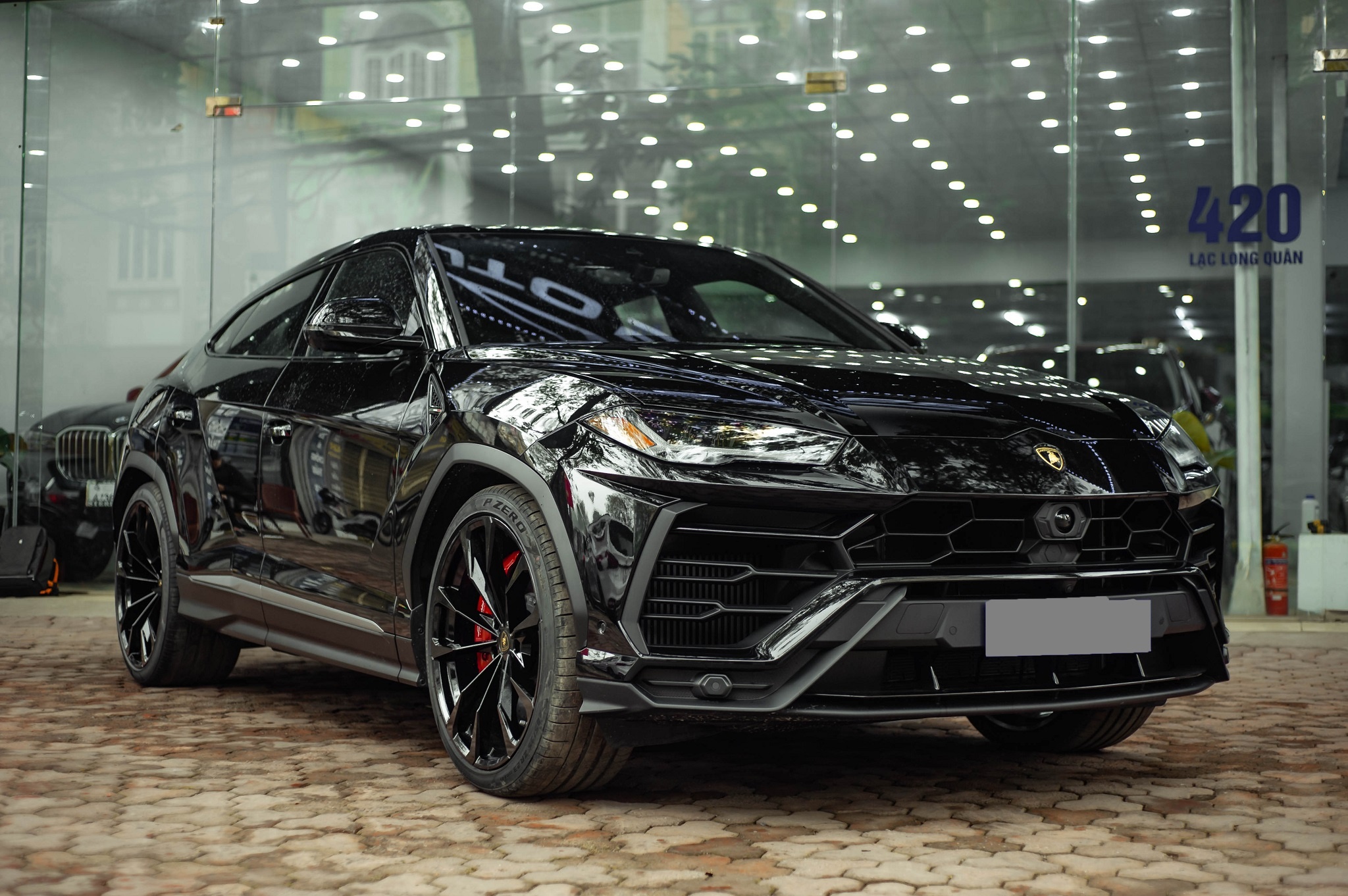 Chi tiet Lamborghini Urus thu 8 ve VN anh 3
