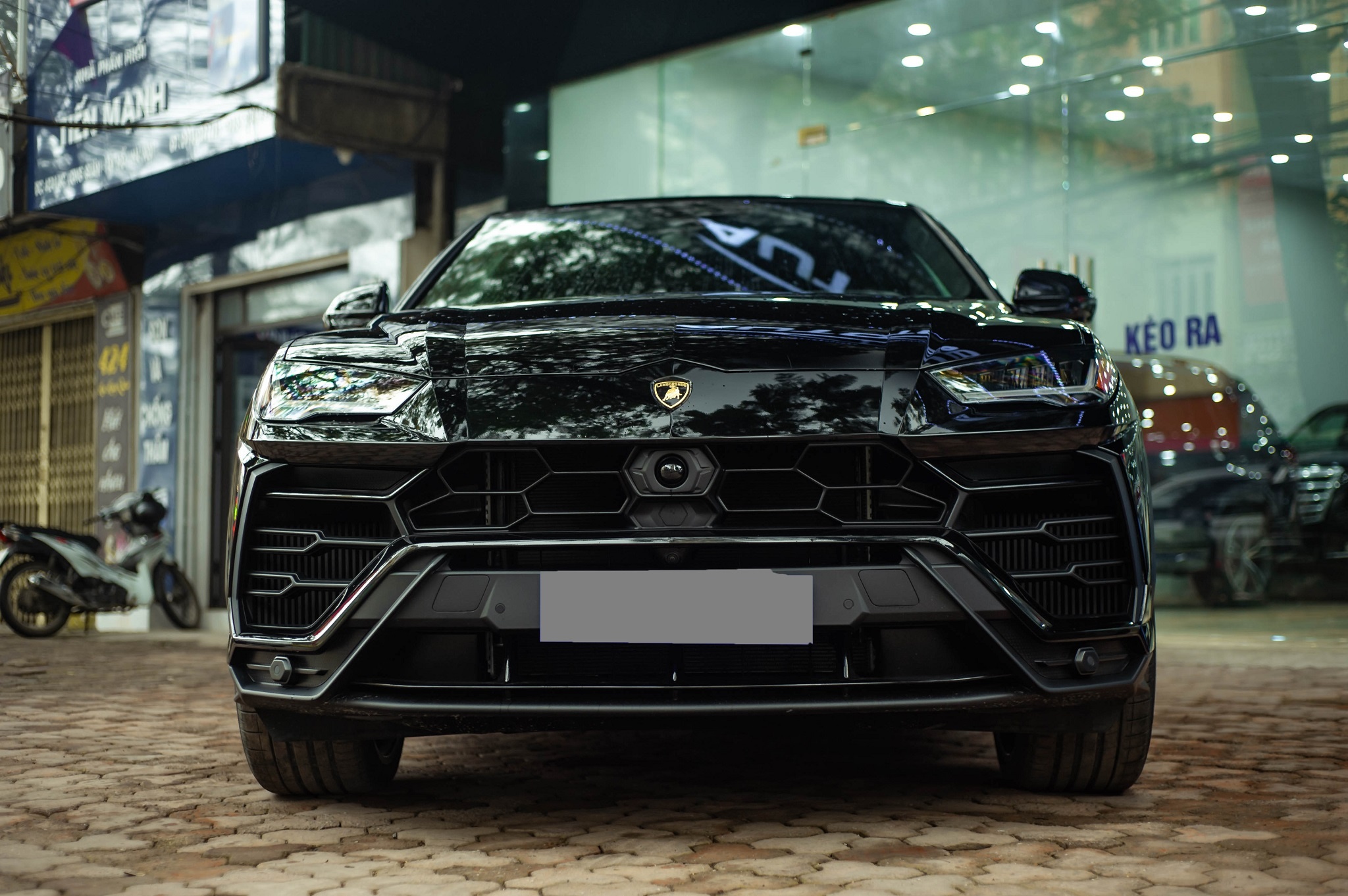 Chi tiet Lamborghini Urus thu 8 ve VN anh 14