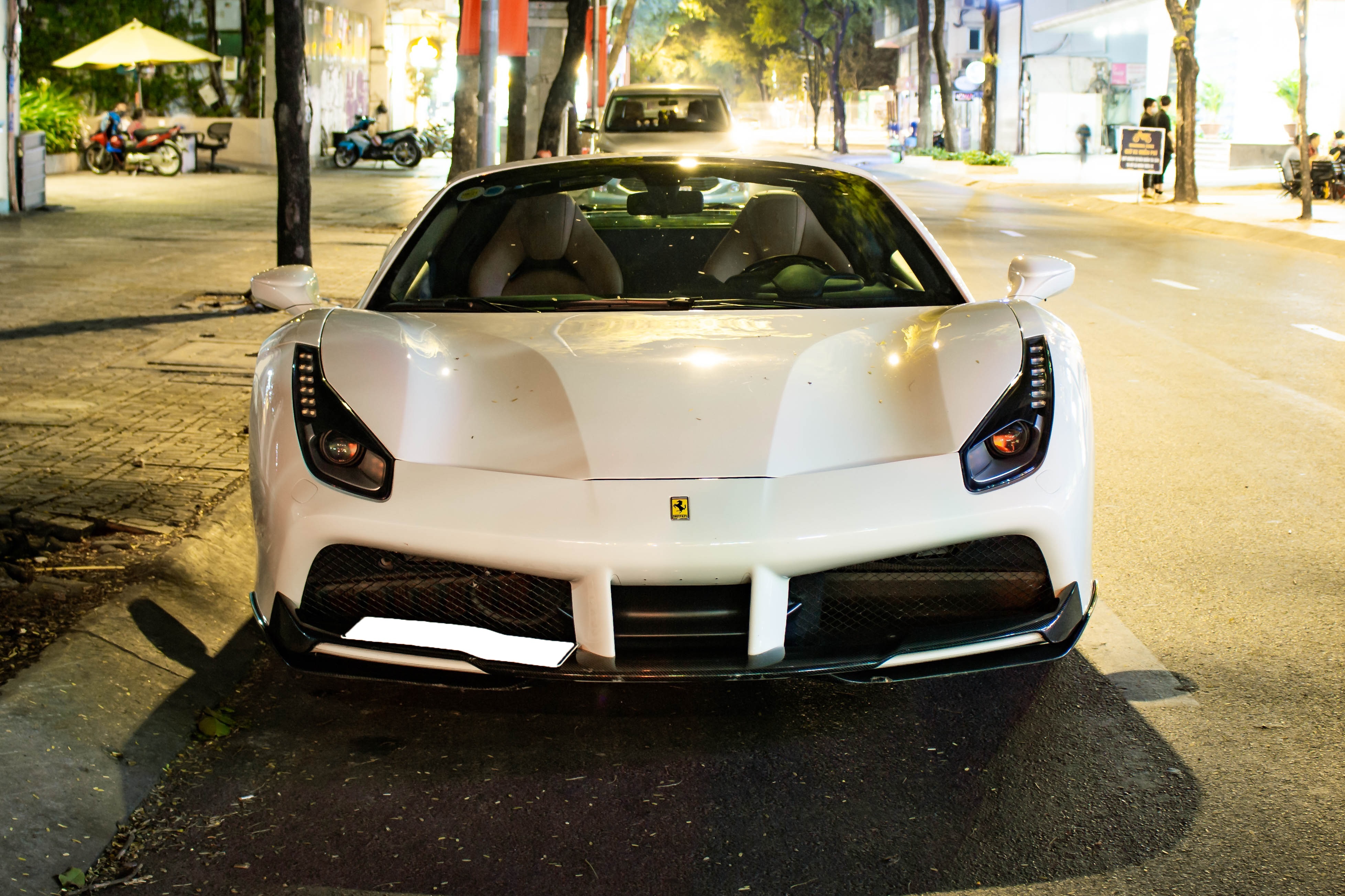 Ferrari 488 Spider hang hiem xuat hien tai TP.HCM anh 2