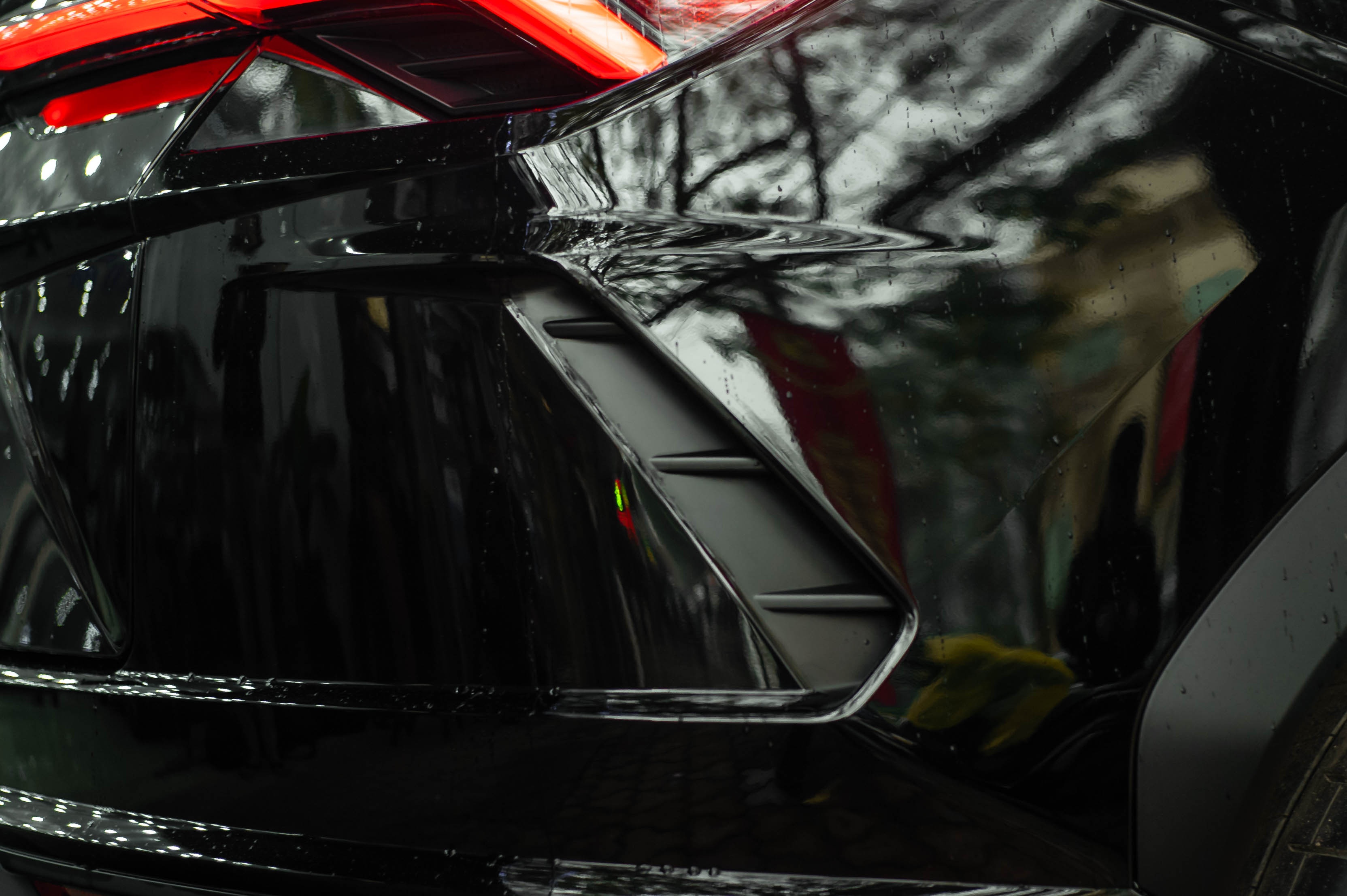 Chi tiet Lamborghini Urus thu 8 ve VN anh 7