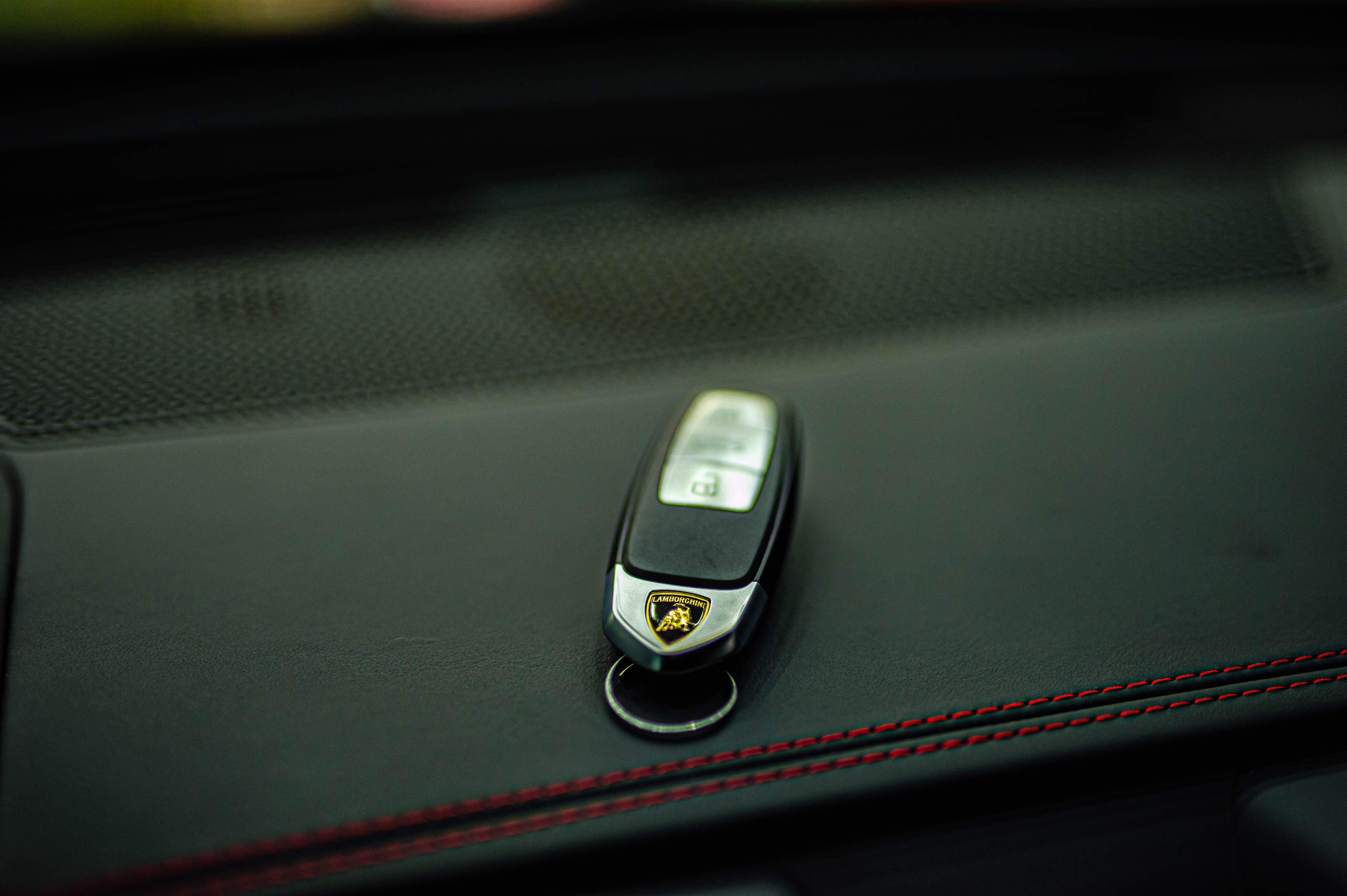 Chi tiet Lamborghini Urus thu 8 ve VN anh 45