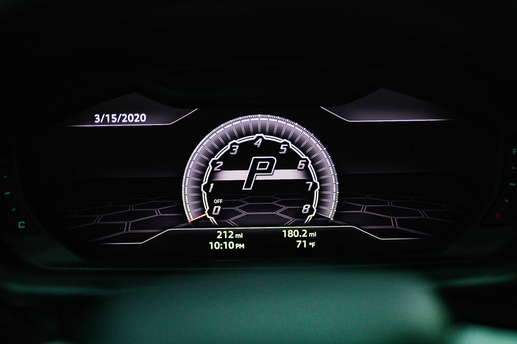 Chi tiet Lamborghini Urus thu 8 ve VN anh 22